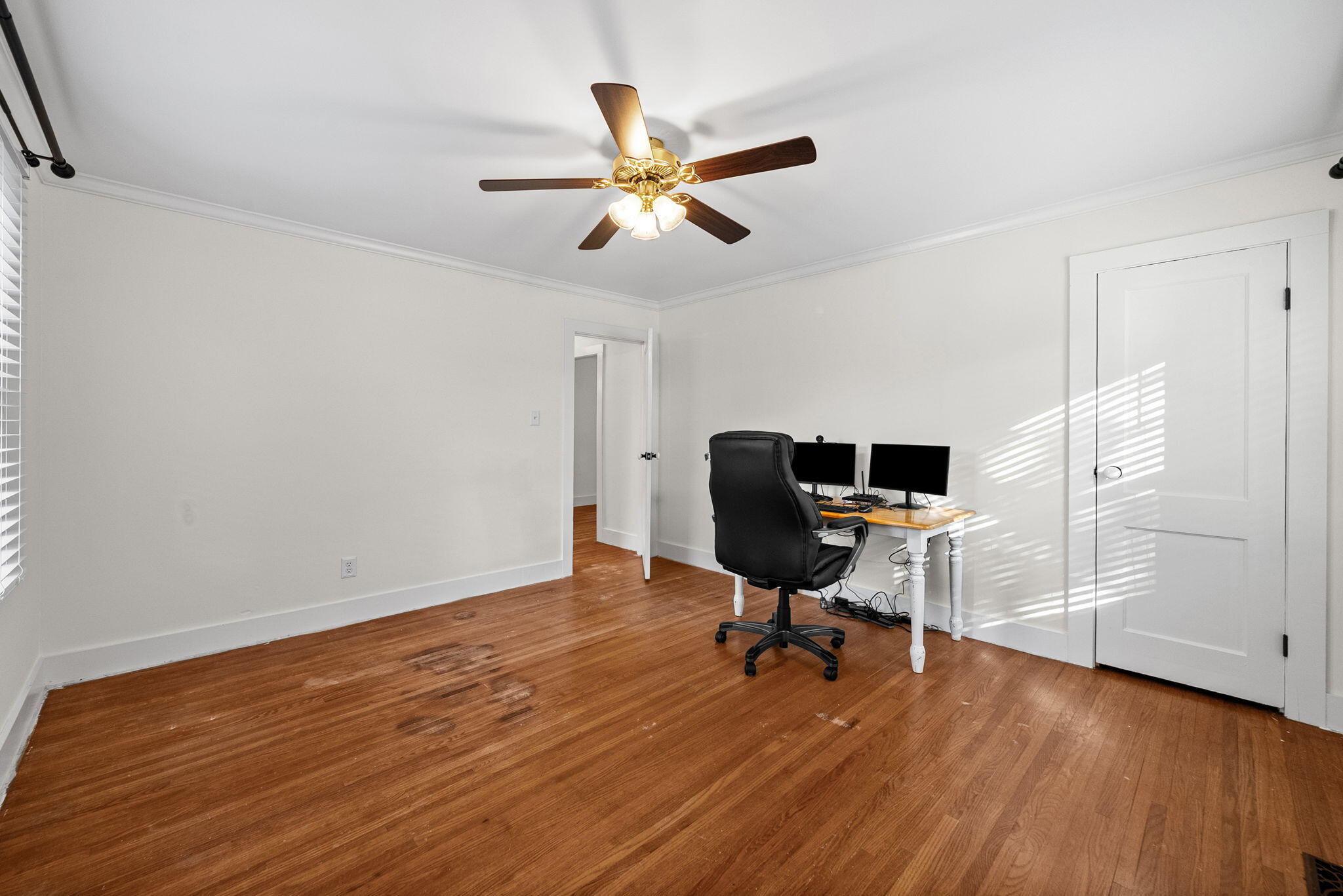 1710 Parkview Drive Property Photo 21