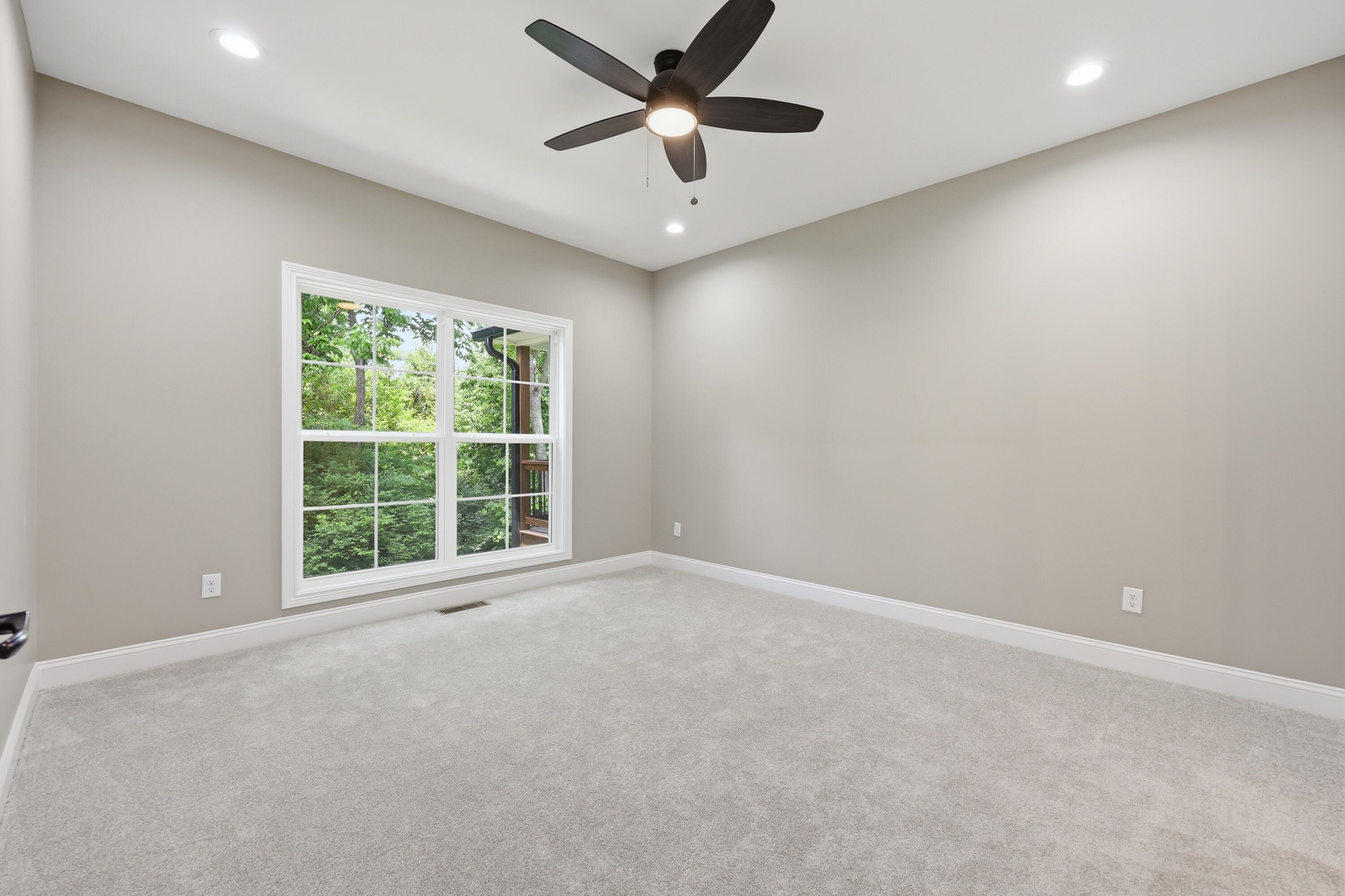 232 Sugartree Lane Property Photo 15