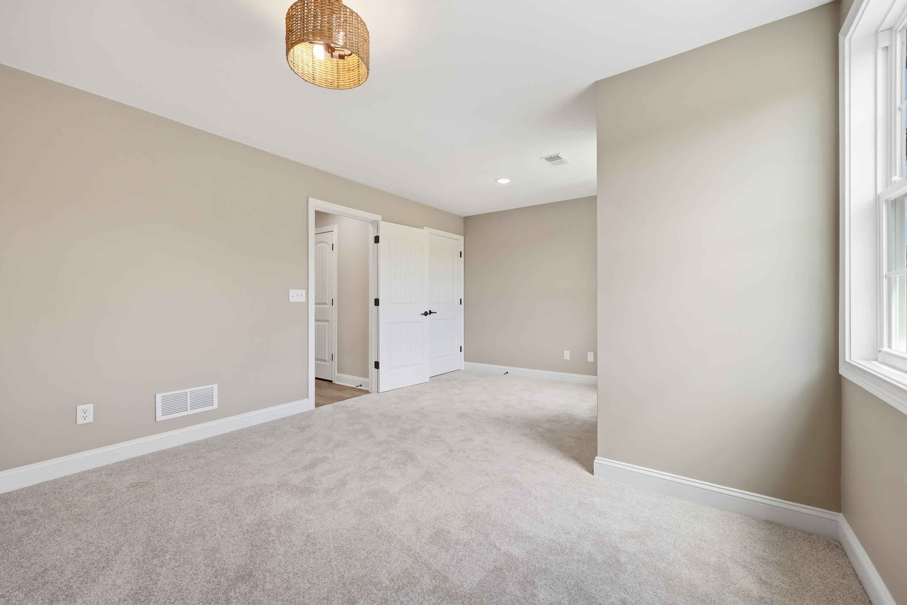 232 Sugartree Lane Property Photo 33