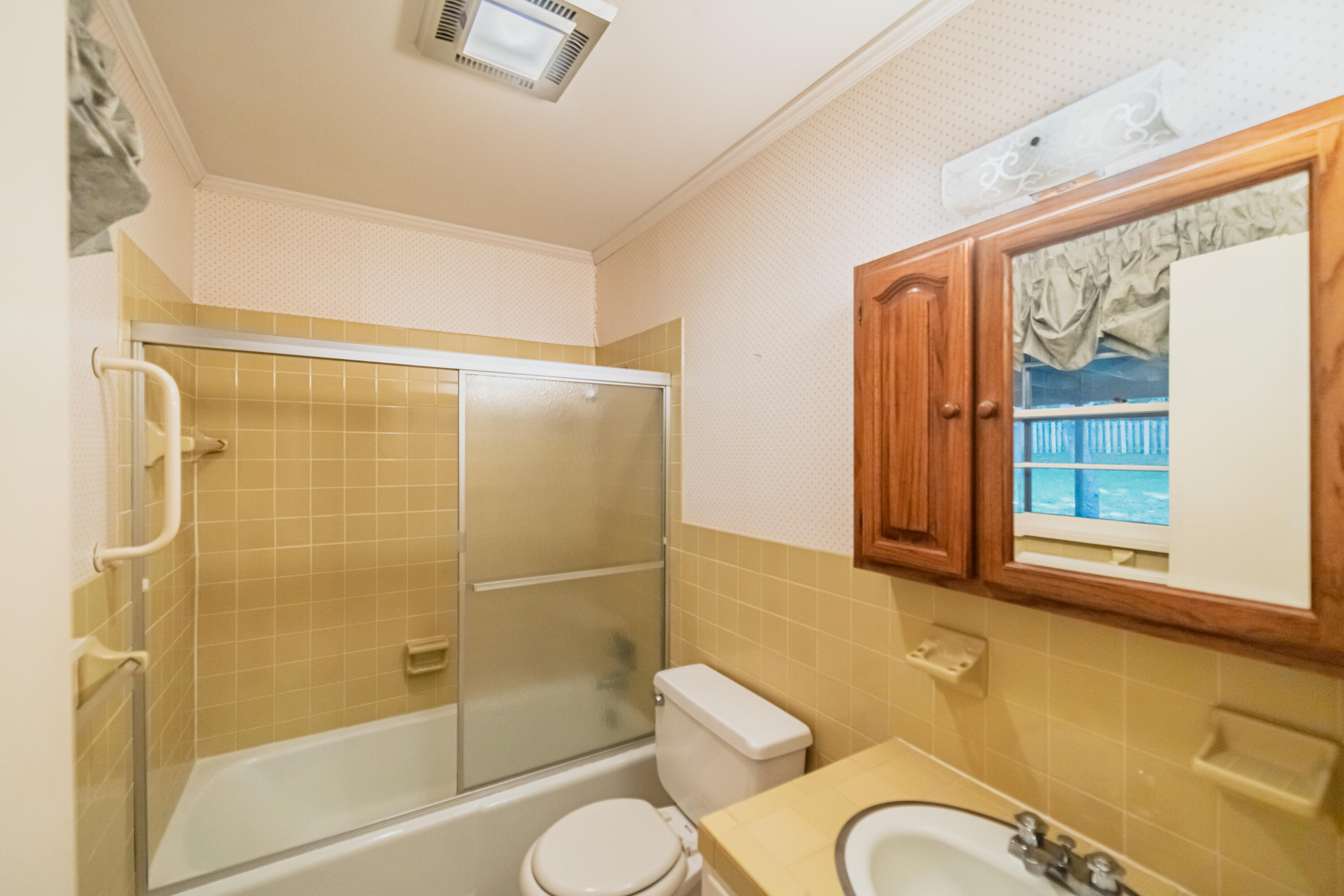 362 Oakcrest Drive Property Photo 14