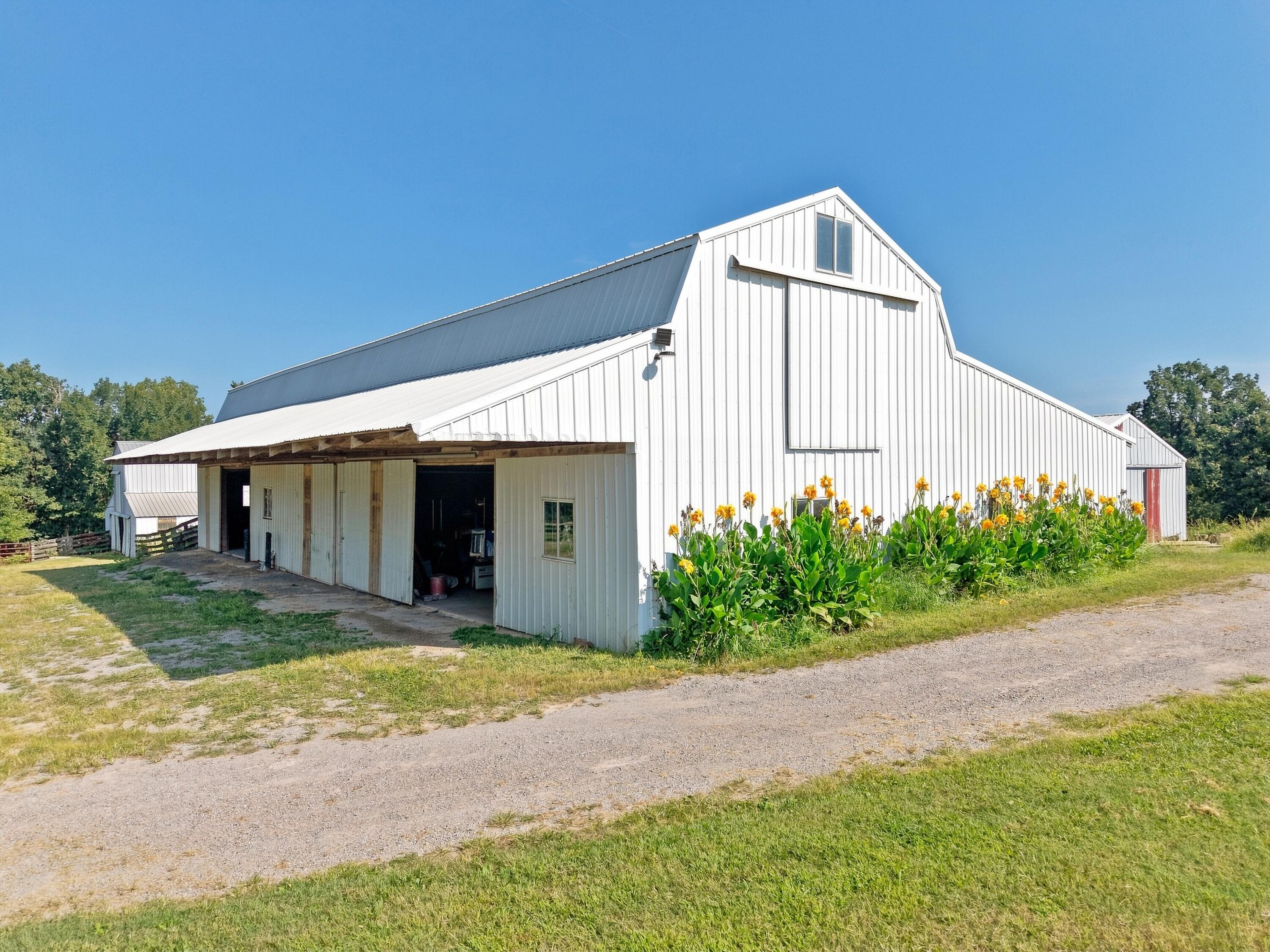 1340 Roe Wafford Road Property Photo 4