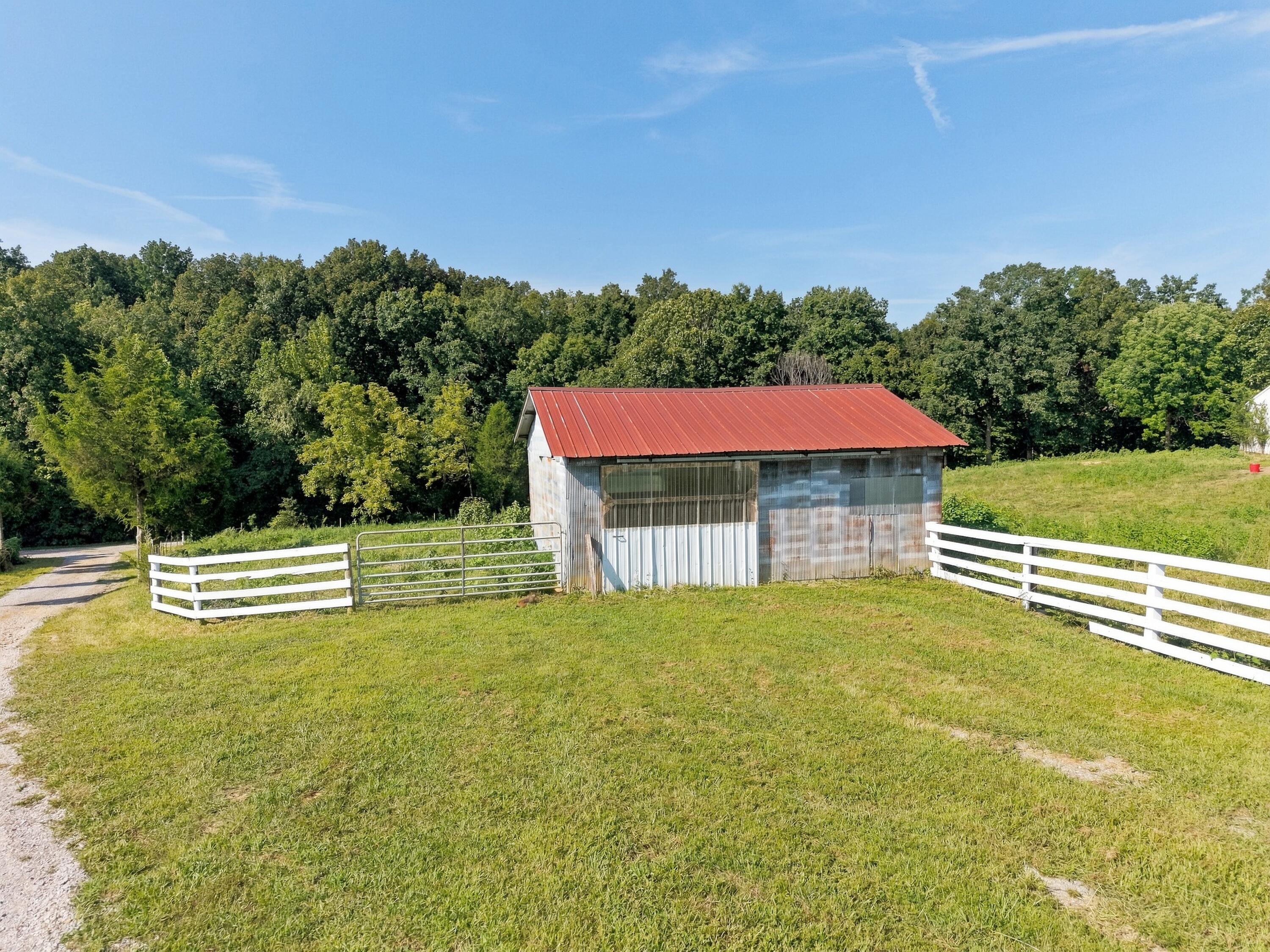 1340 Roe Wafford Road Property Photo 5