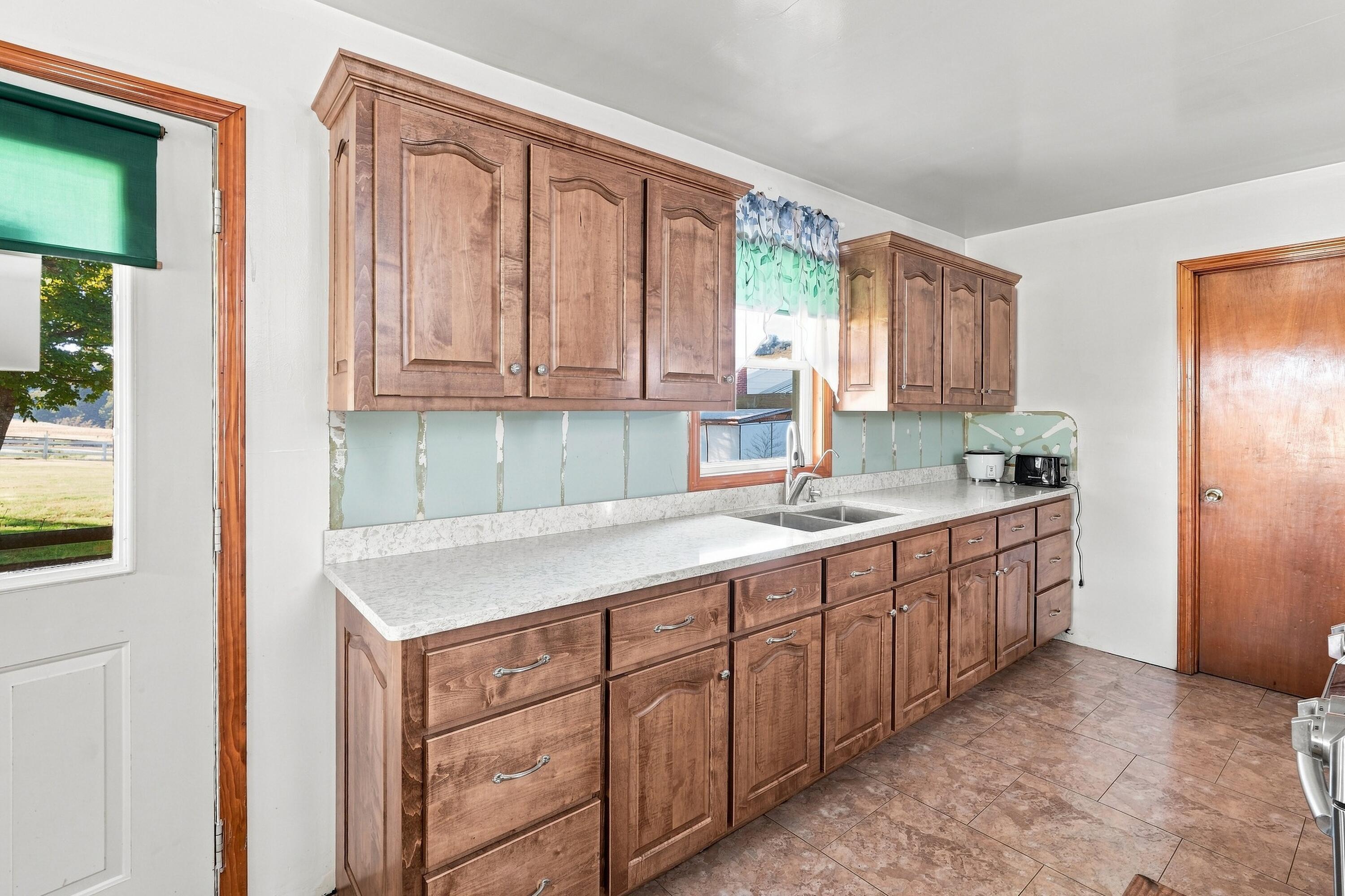 1340 Roe Wafford Road Property Photo 15
