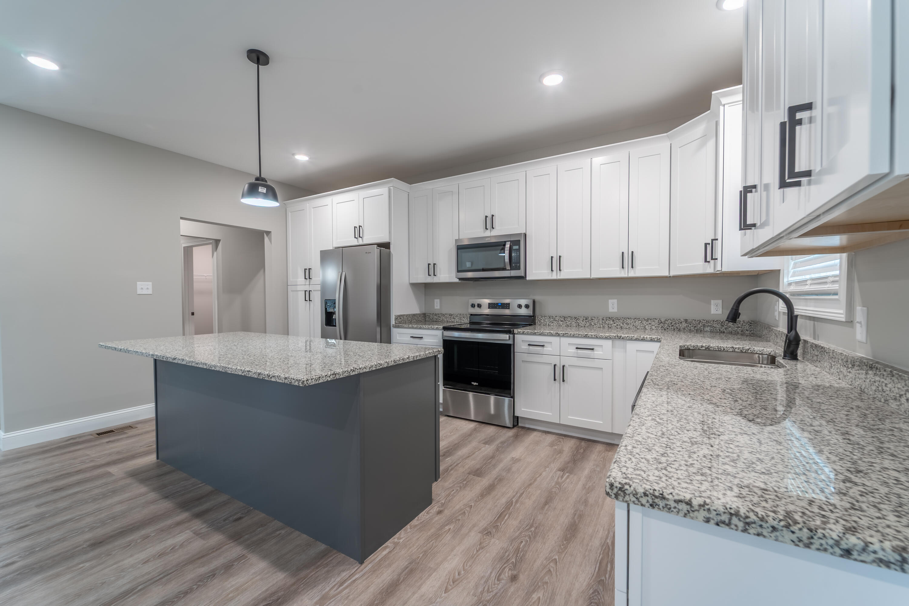 165 Central Park Avenue Property Photo 7
