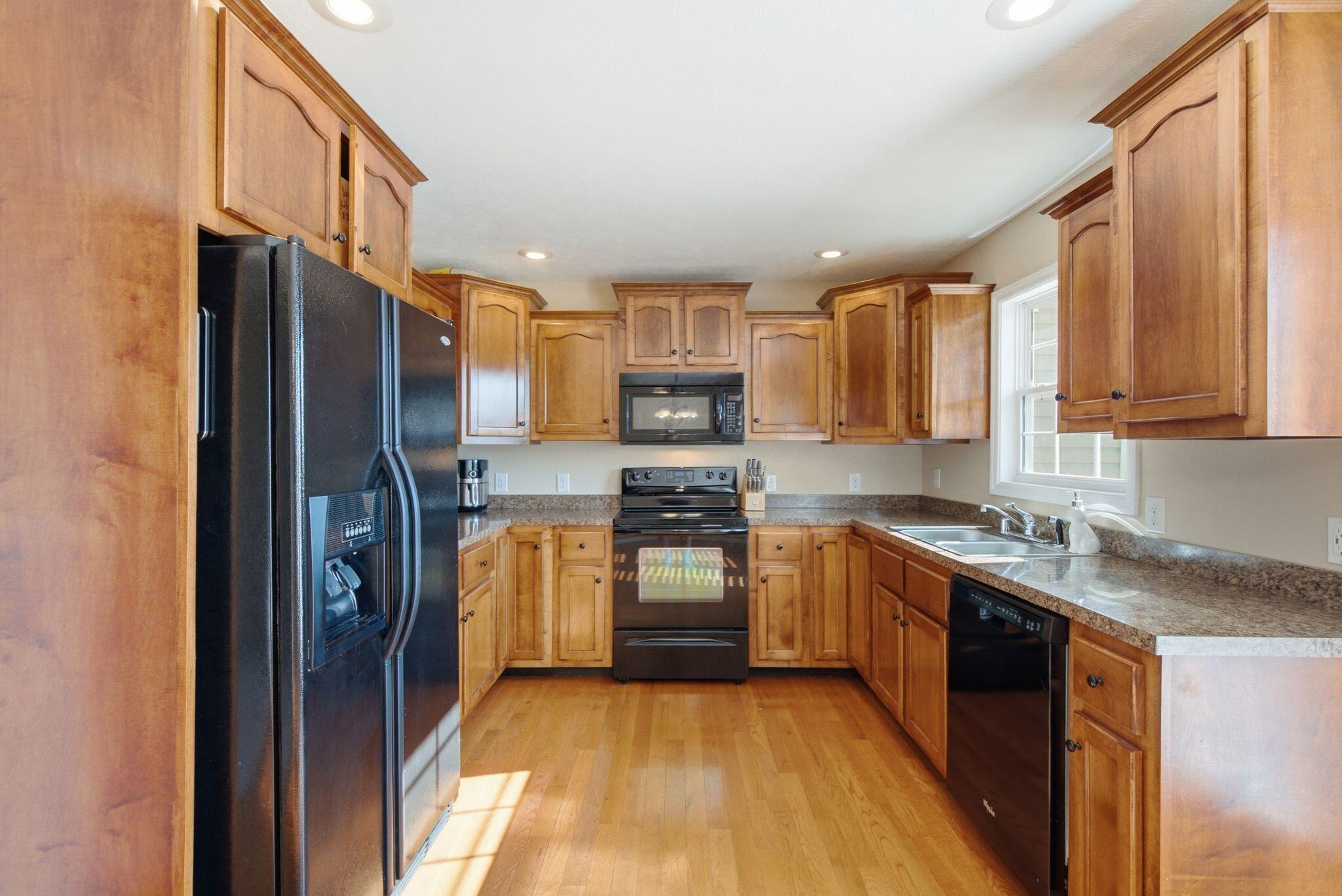 320 Lewis Drive Property Photo 11