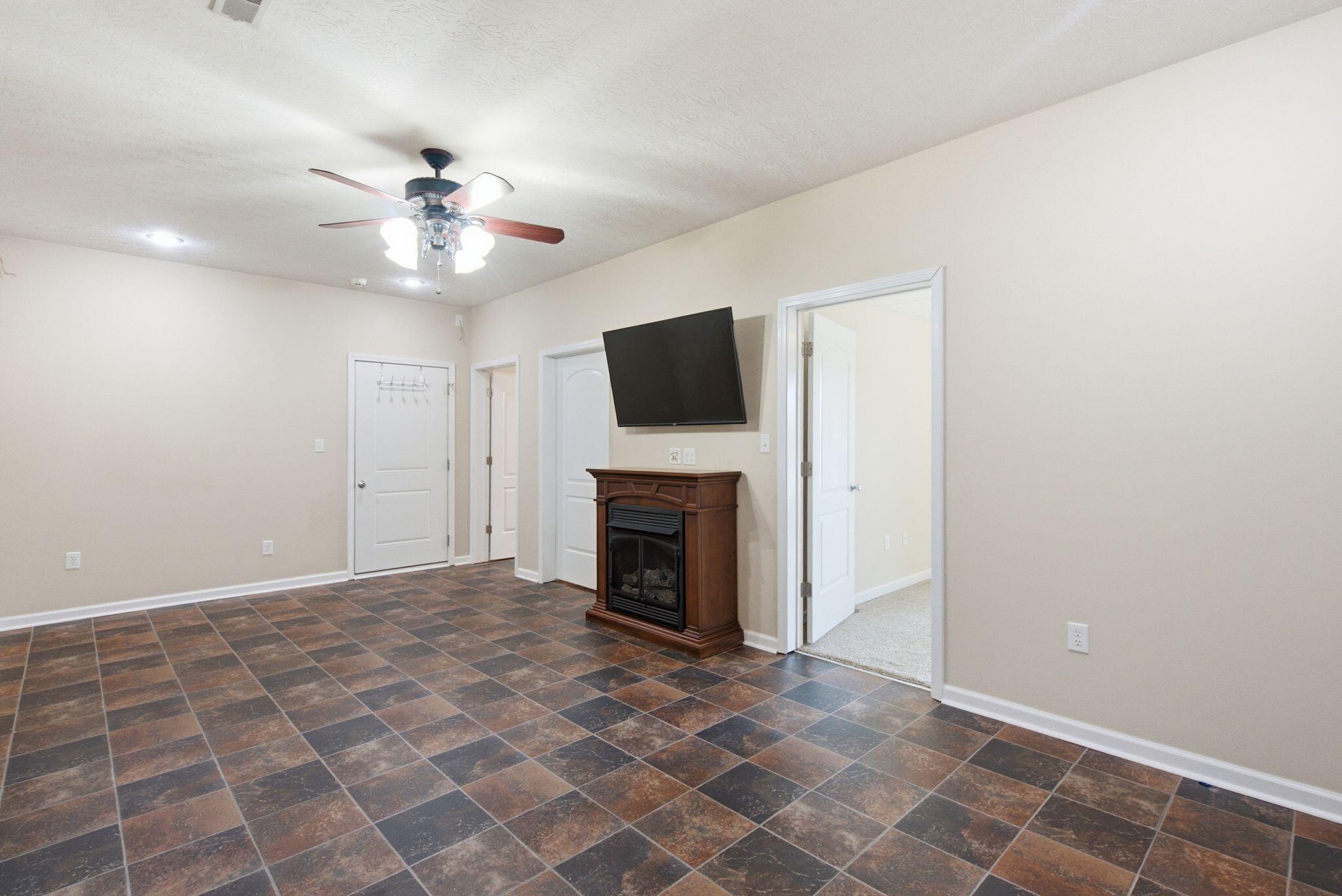 320 Lewis Drive Property Photo 28