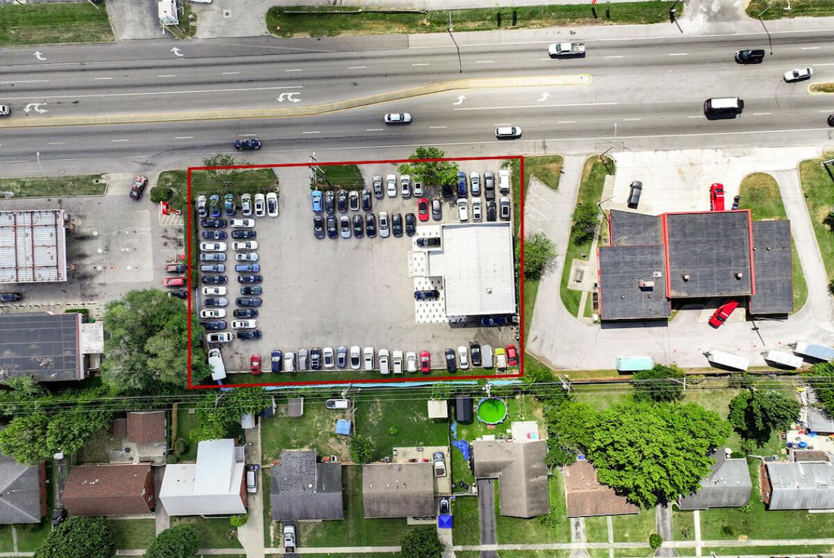 435 E New Circle Road Property Photo 10