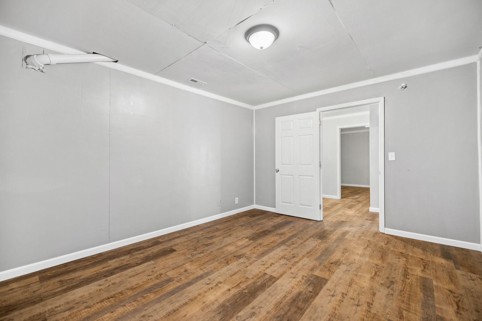 211 Willow Street Property Photo 35