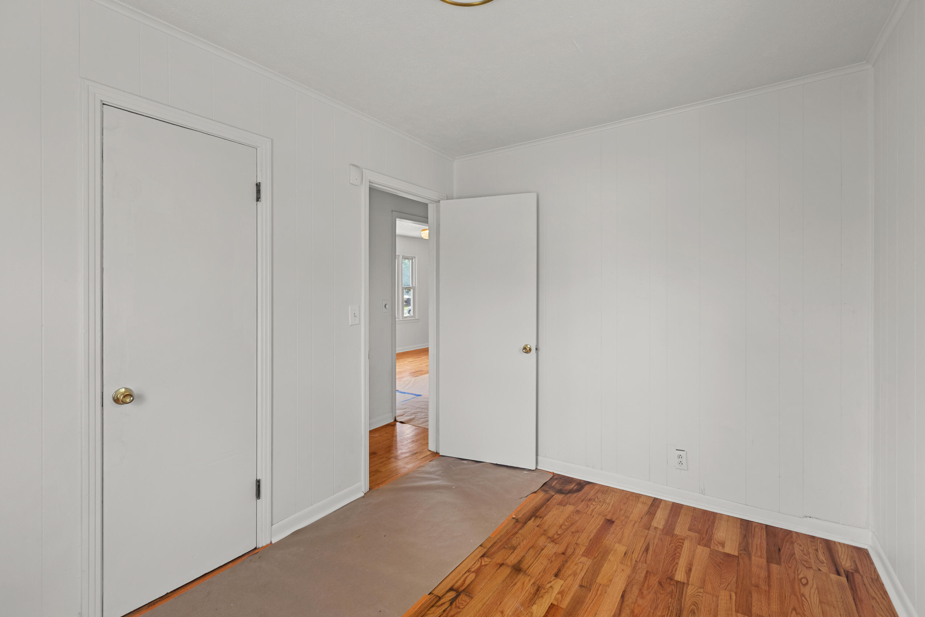 323 1/2 Lincoln Street Property Photo 15