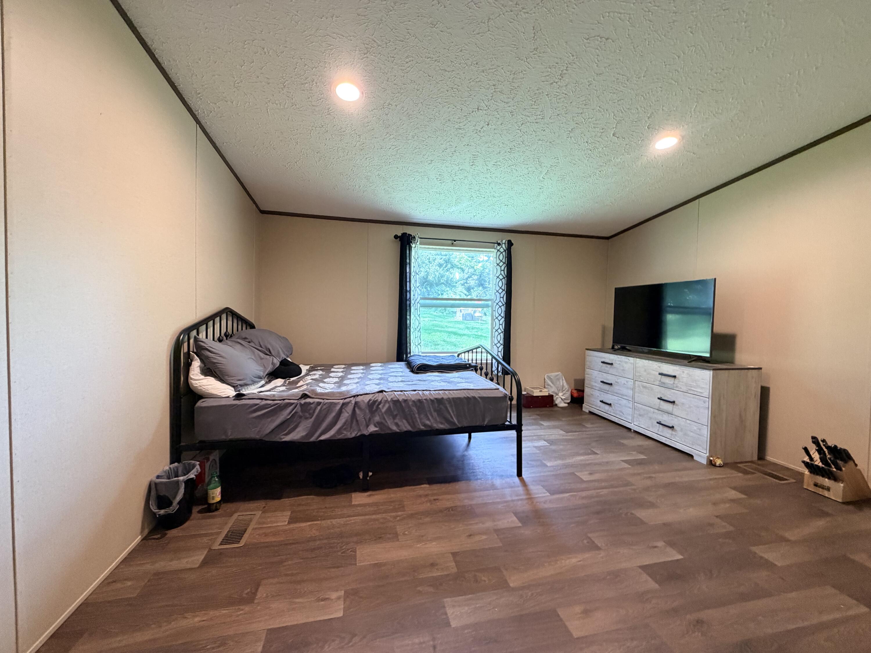 122 Ritchie Street Property Photo 8