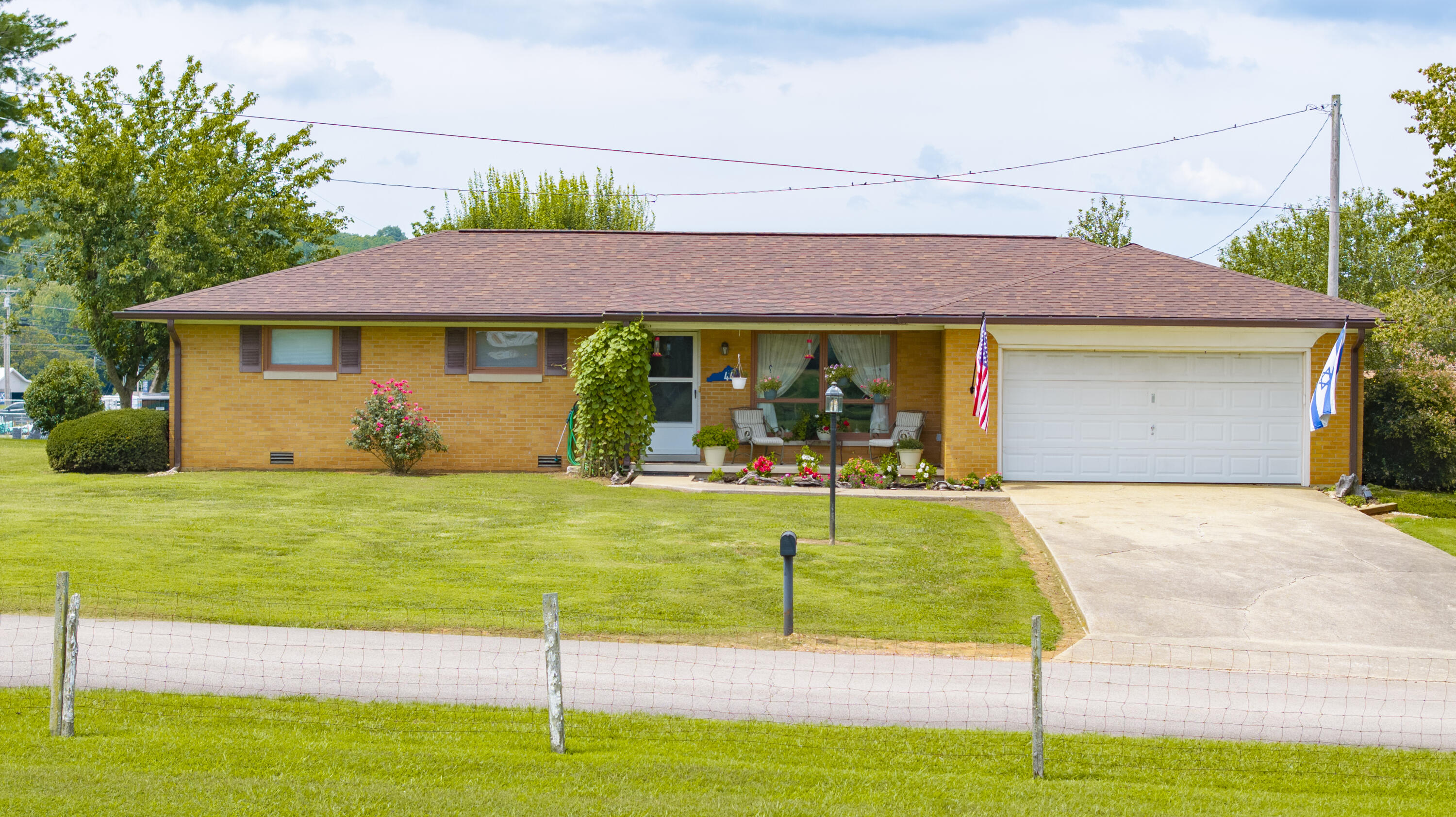 44 Tradeway Avenue