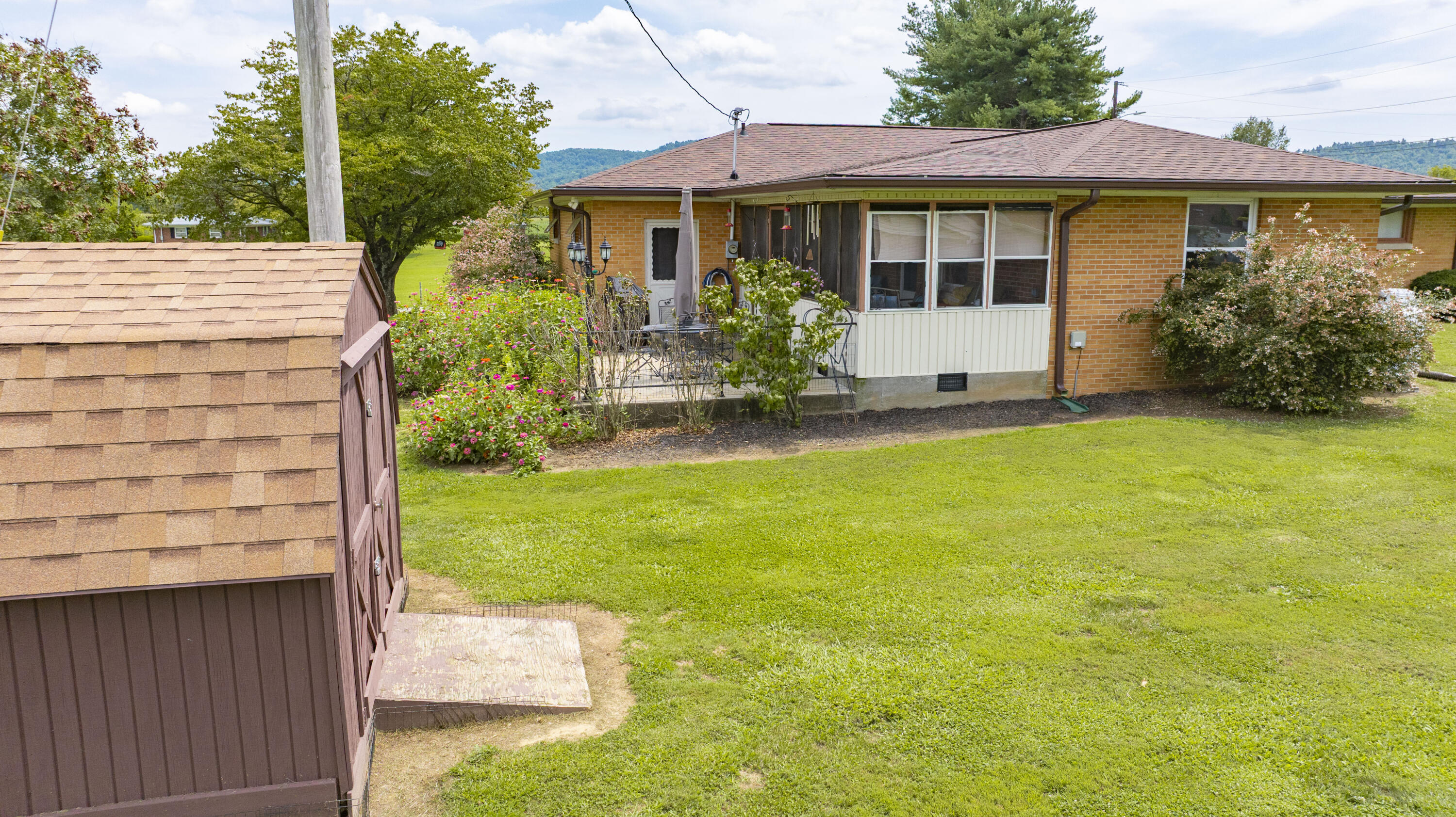 44 Tradeway Avenue Property Photo 8