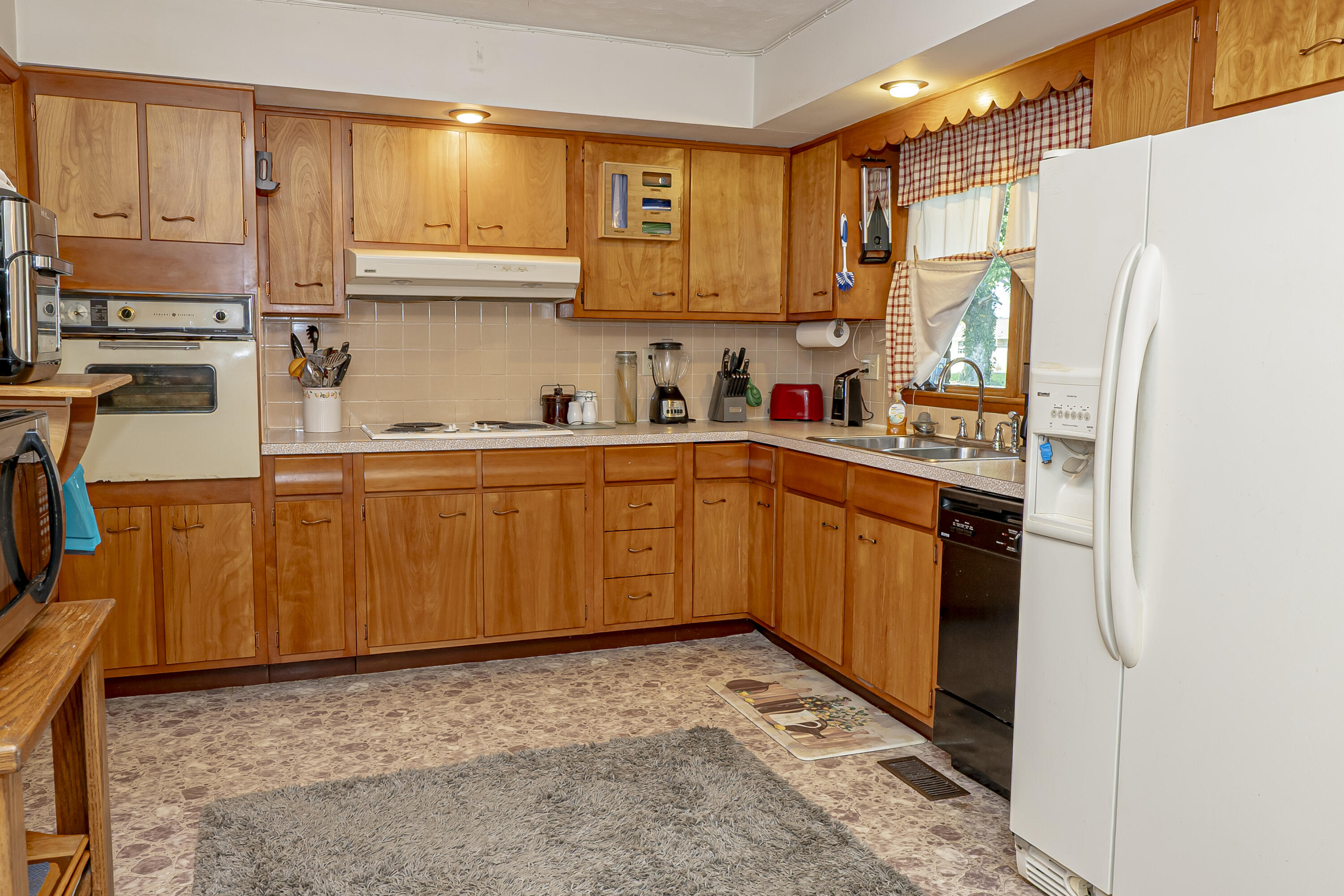 44 Tradeway Avenue Property Photo 25