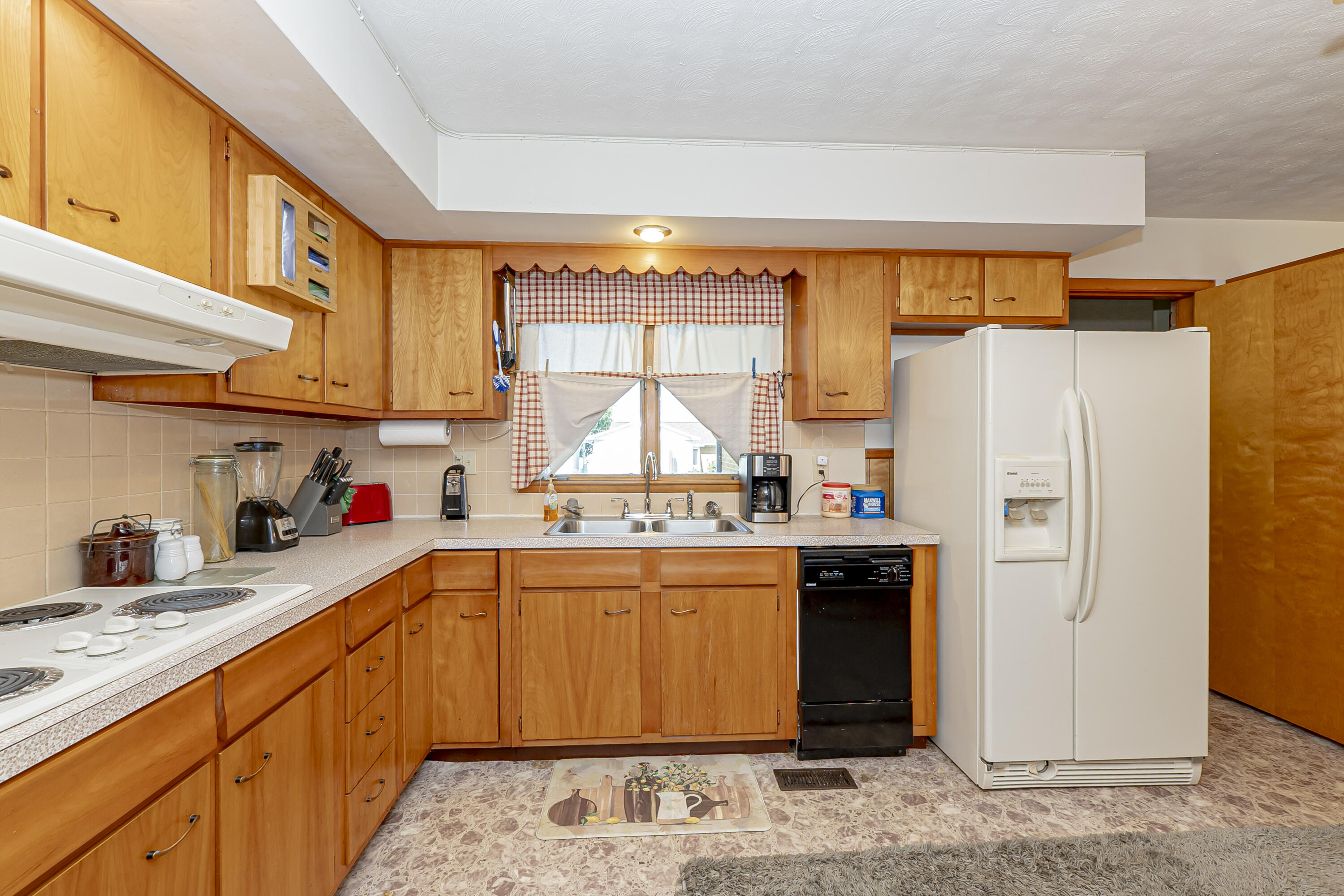 44 Tradeway Avenue Property Photo 26