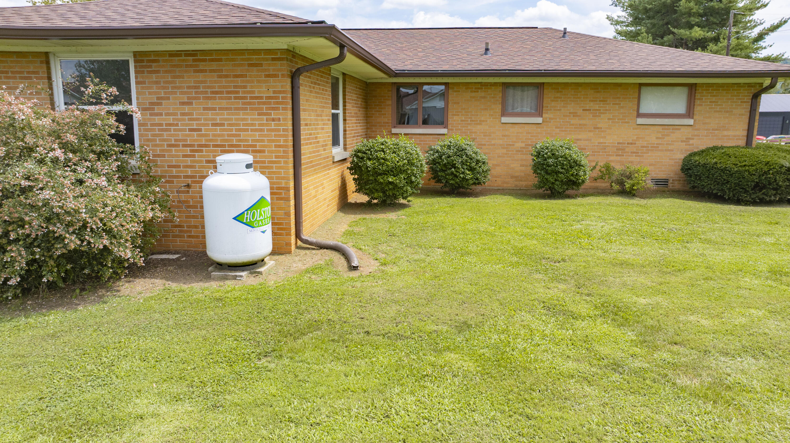 44 Tradeway Avenue Property Photo 46