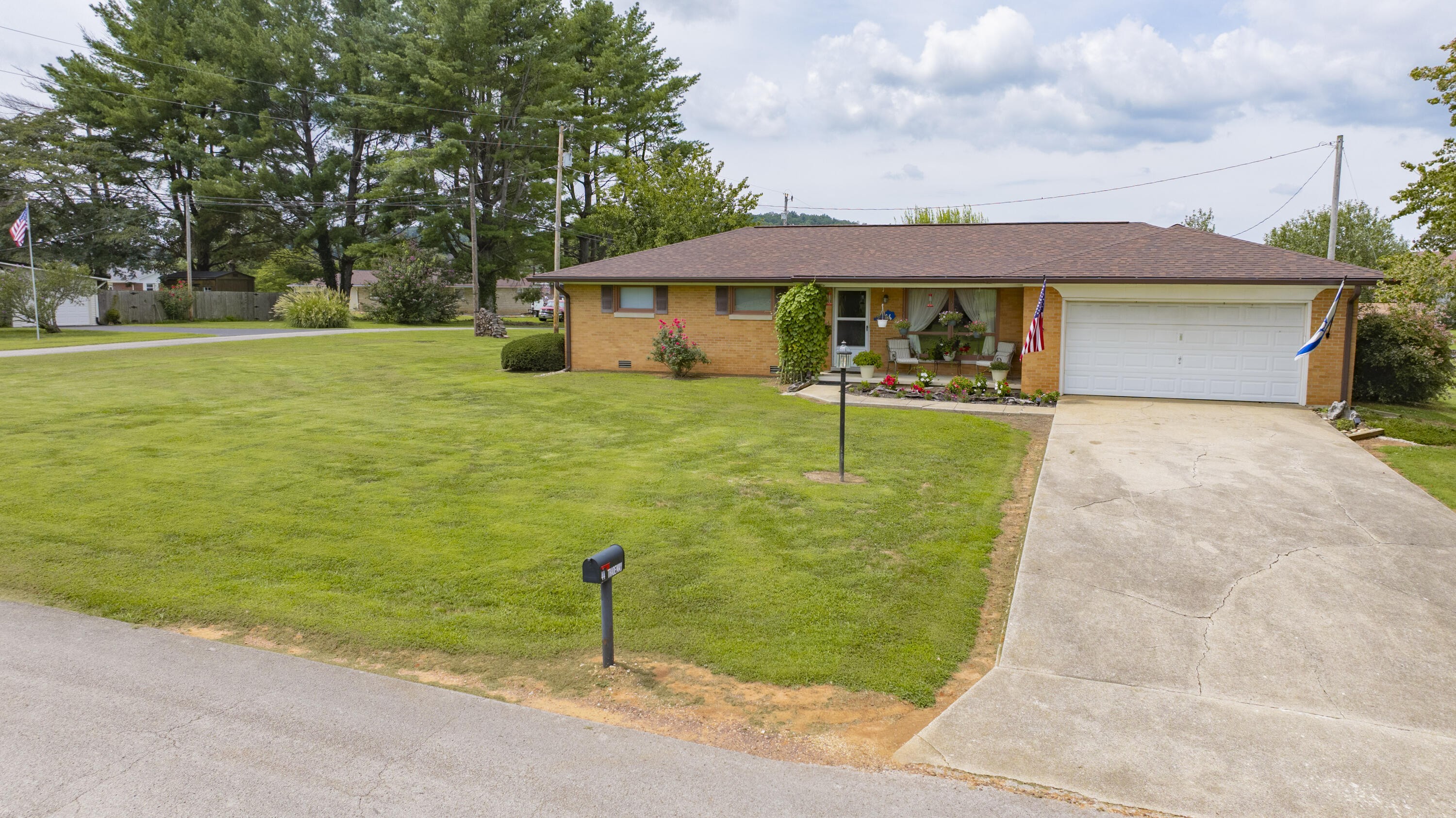 44 Tradeway Avenue Property Photo 51