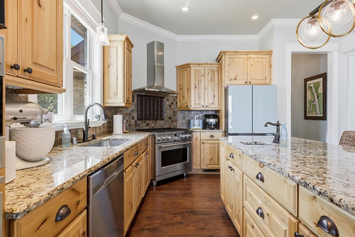 749 Dock Drive Property Photo 15
