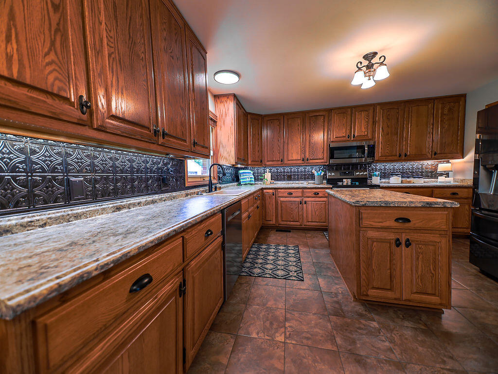 345 Kentucky 381 Property Photo 14