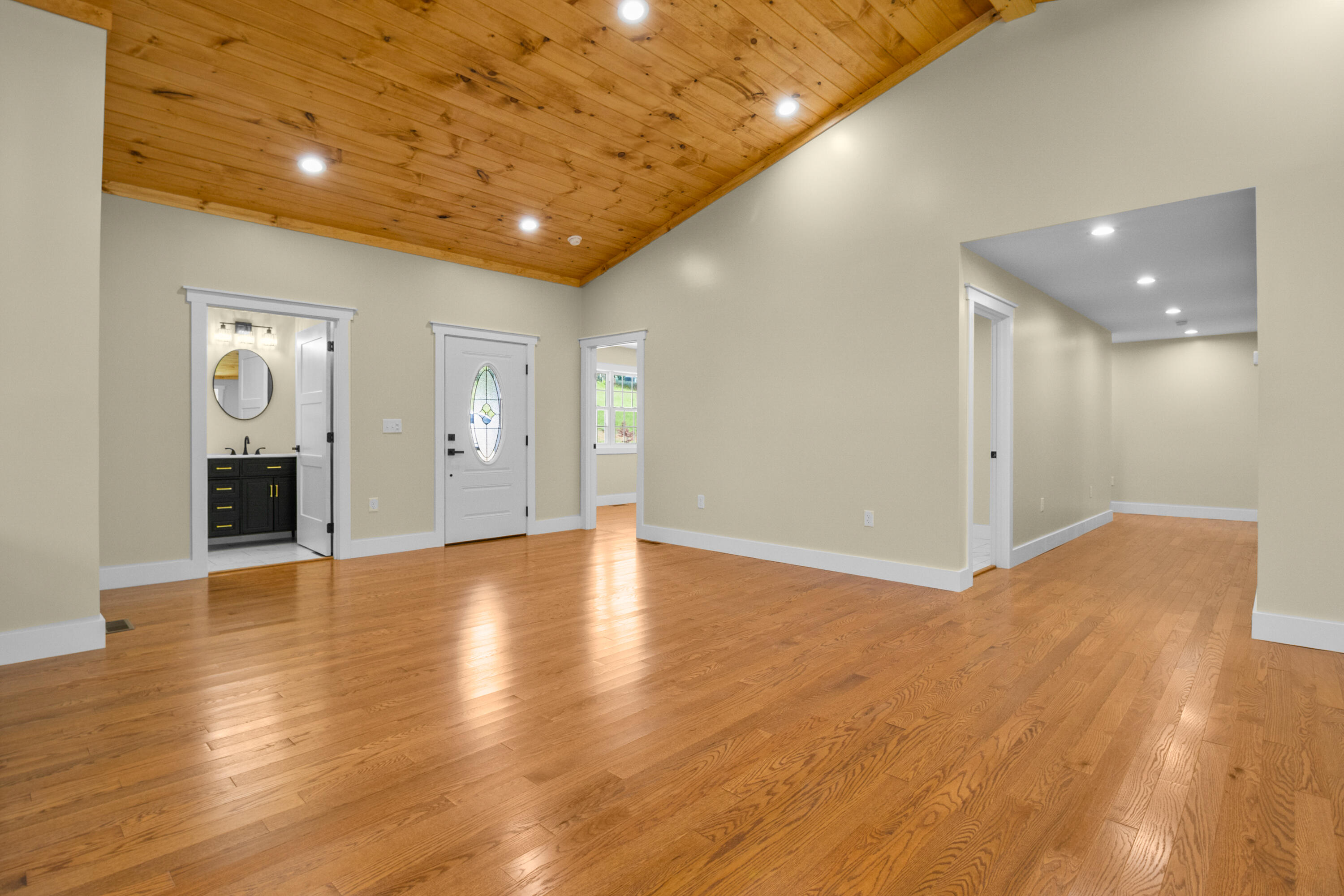 170 Laredo Drive Property Photo 11