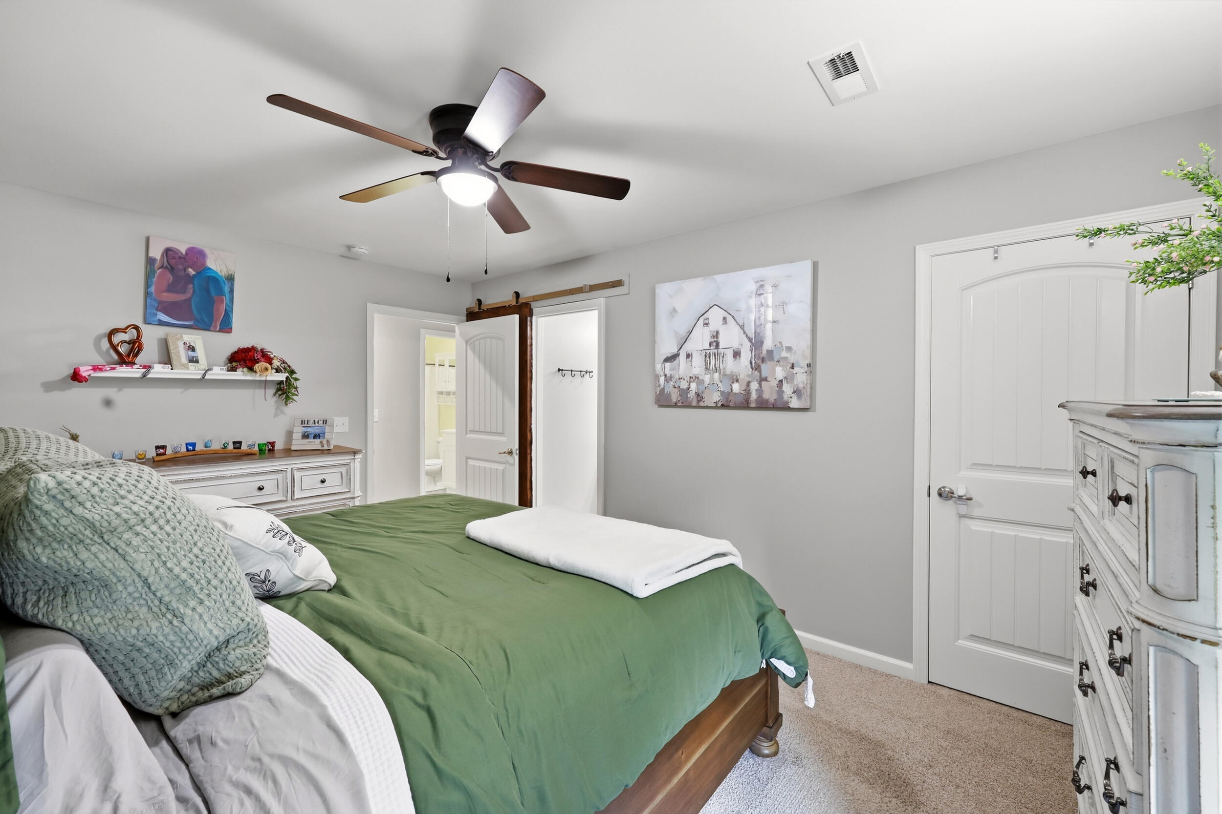 441 Middle Creek Way Property Photo 16