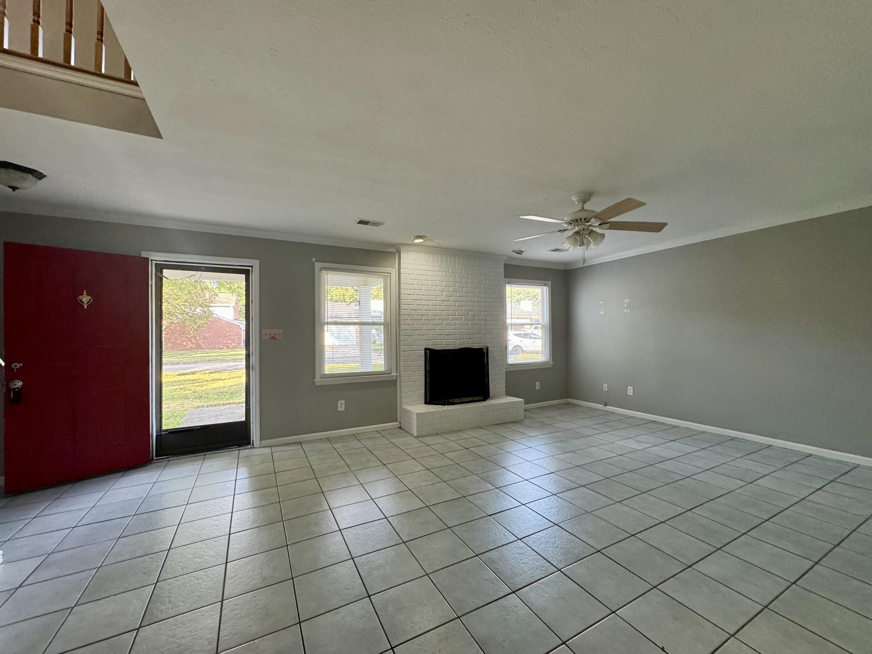 344 Stonegate Way Property Photo 3