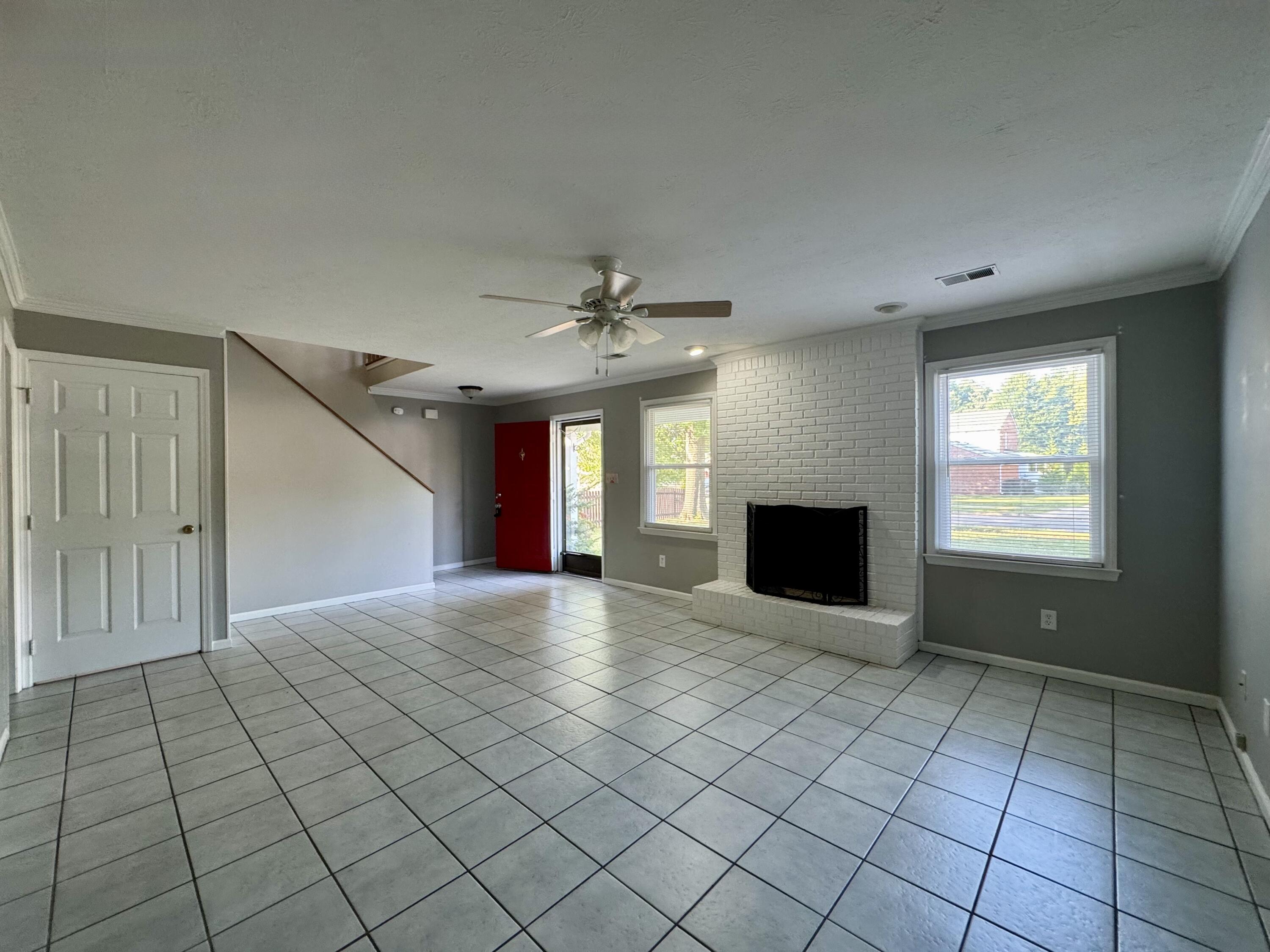 344 Stonegate Way Property Photo 4