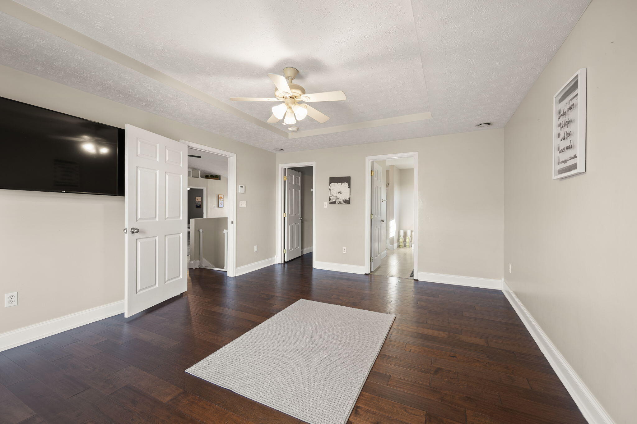 176 Surrey Way Property Photo 26