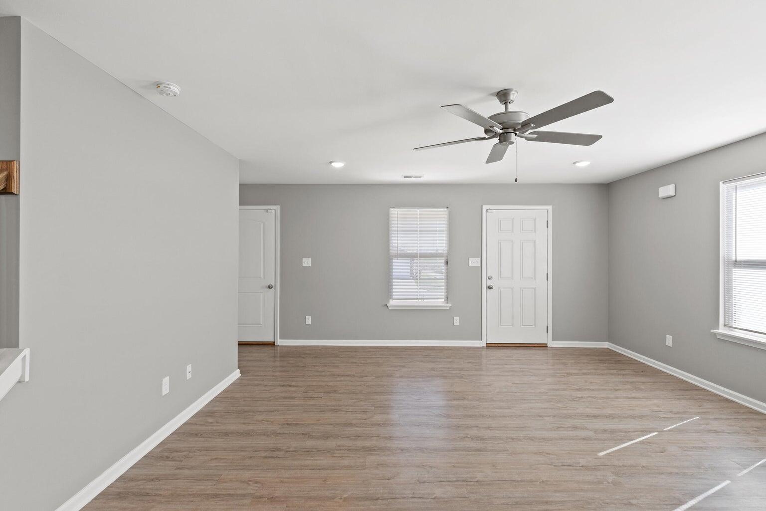 2708 Hailey Rose Way Property Photo 2