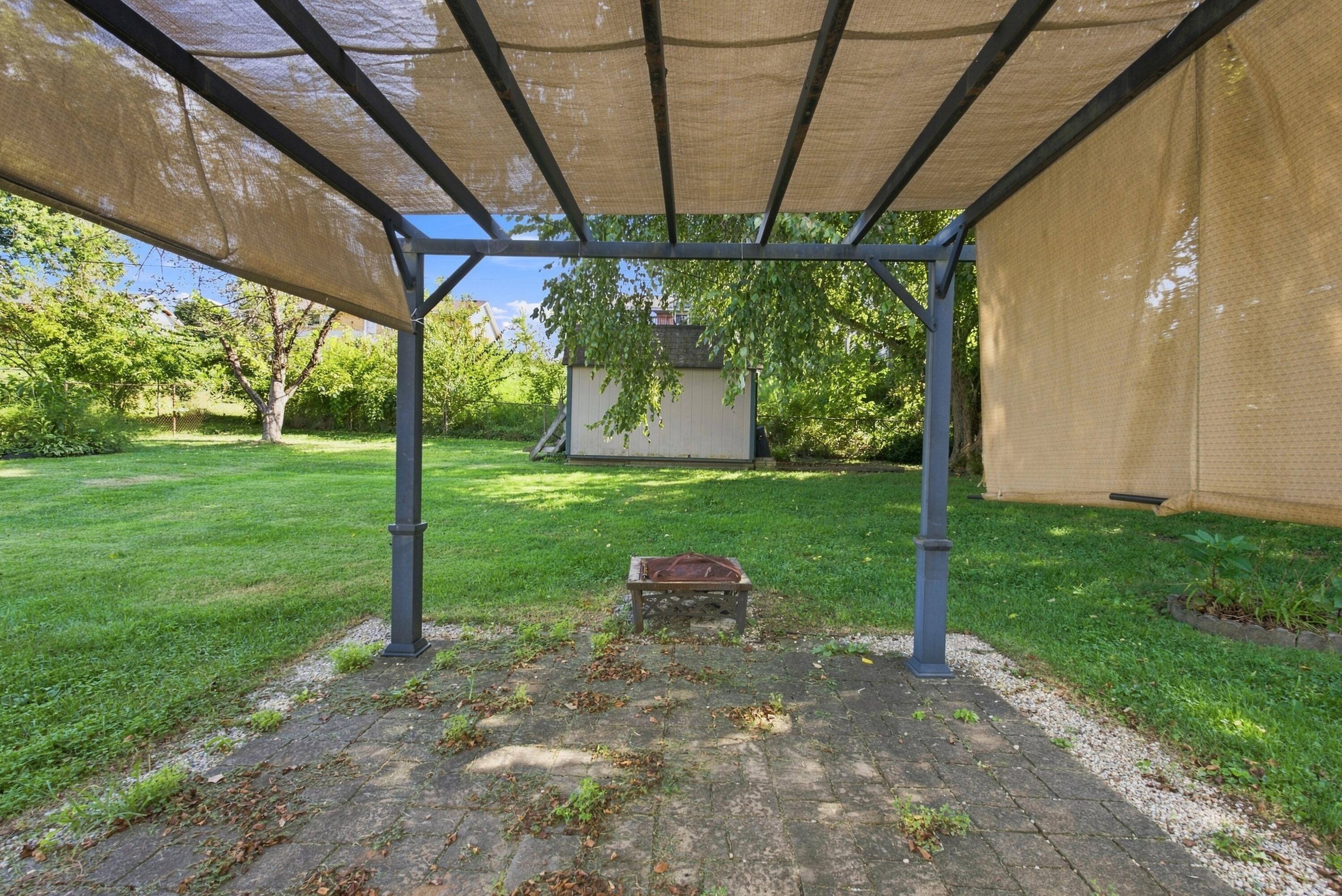 2432 La Rochelle Road Property Photo 23