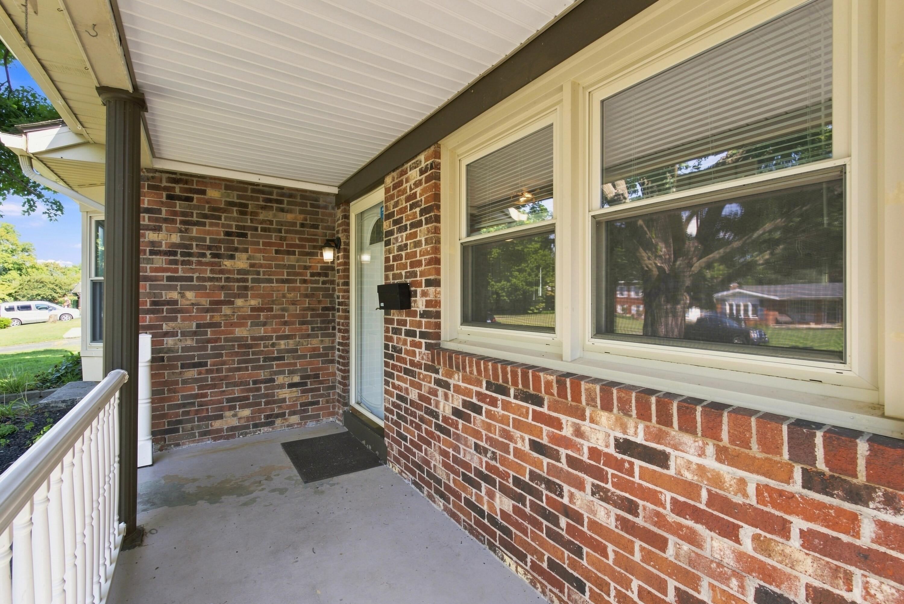 2432 La Rochelle Road Property Photo 27