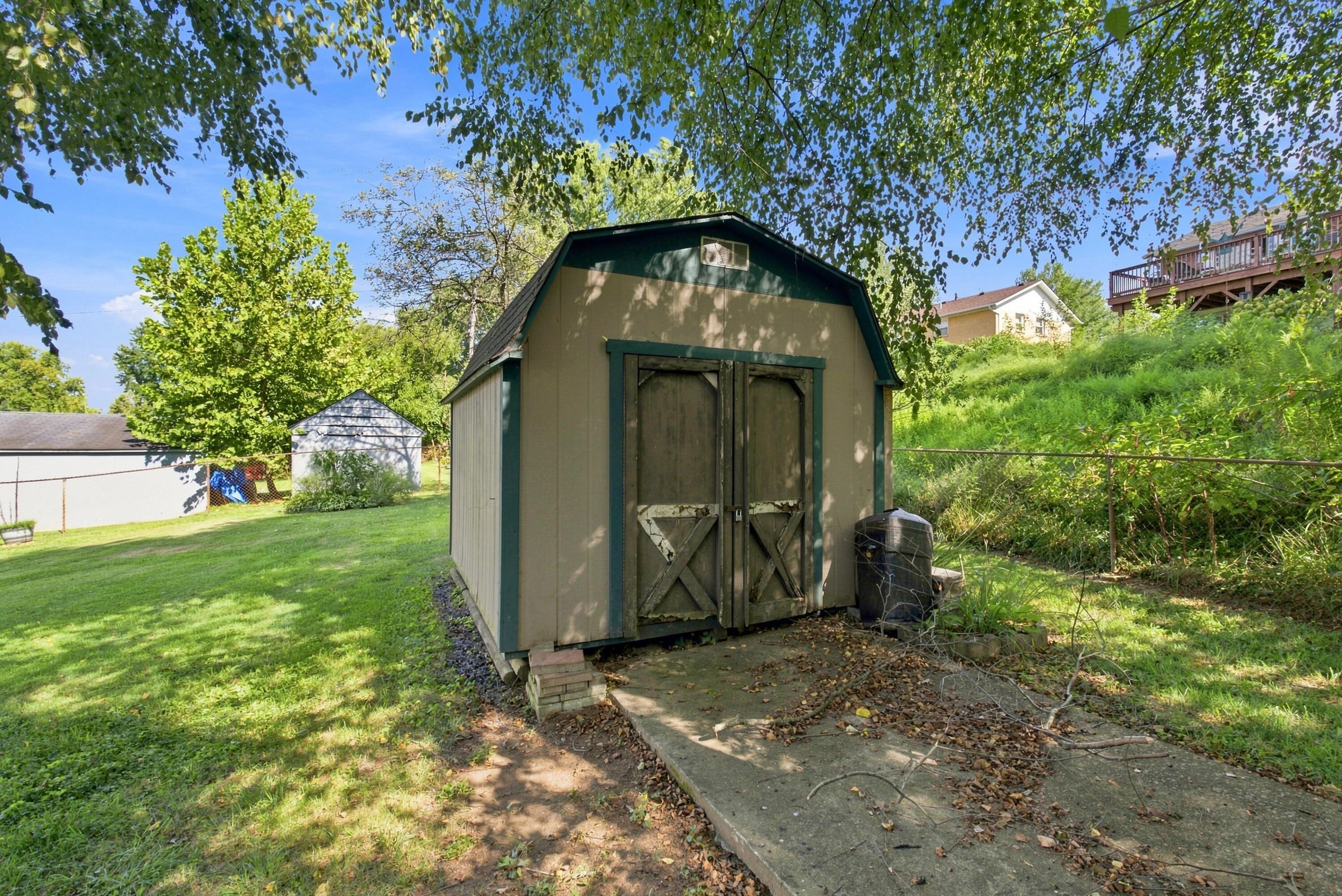 2432 La Rochelle Road Property Photo 35