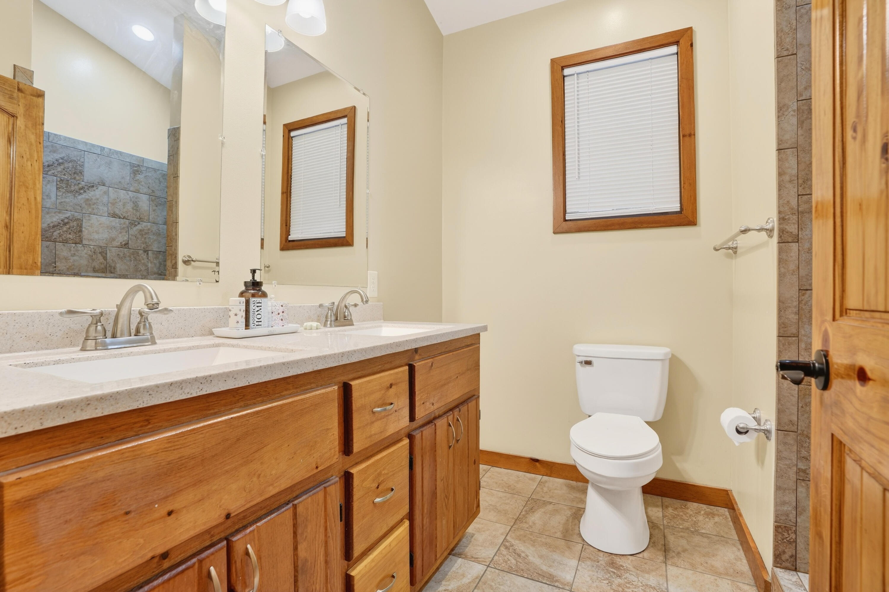 205 Hart Lane Property Photo 6