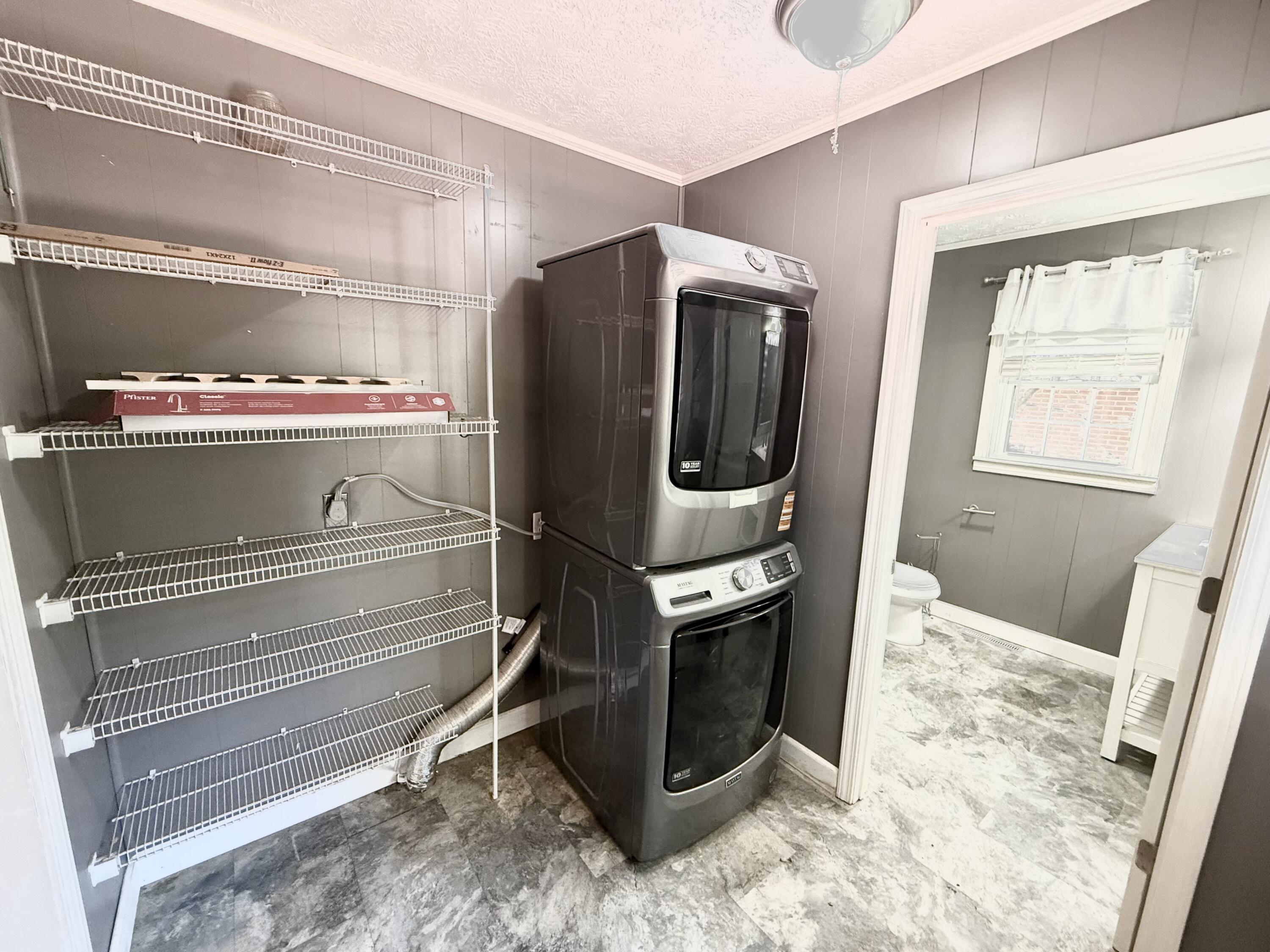 403 Fairlane Drive Property Photo 18