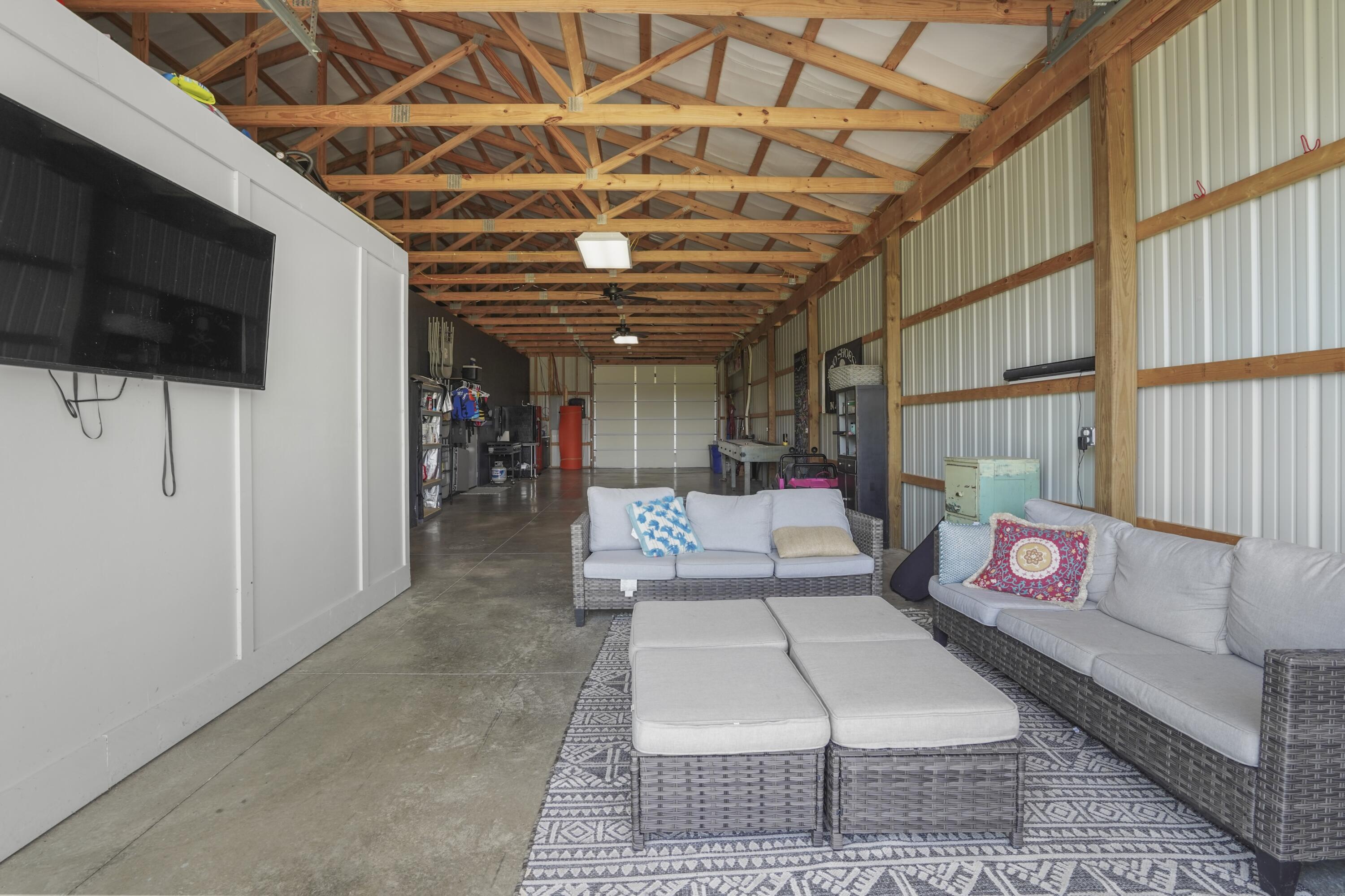 5934 Ky-76 Property Photo 37