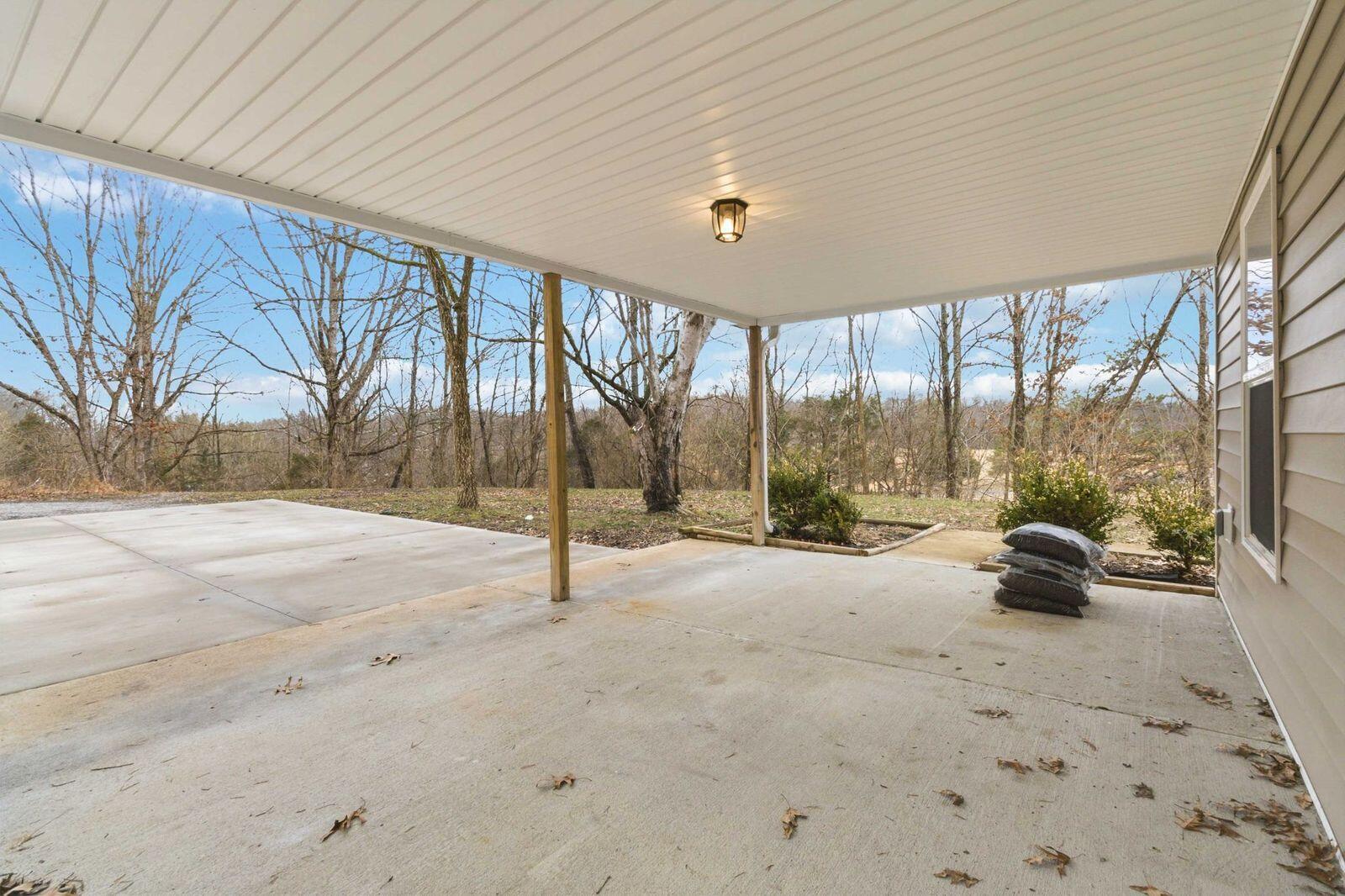 119 Tower Lane Property Photo 8
