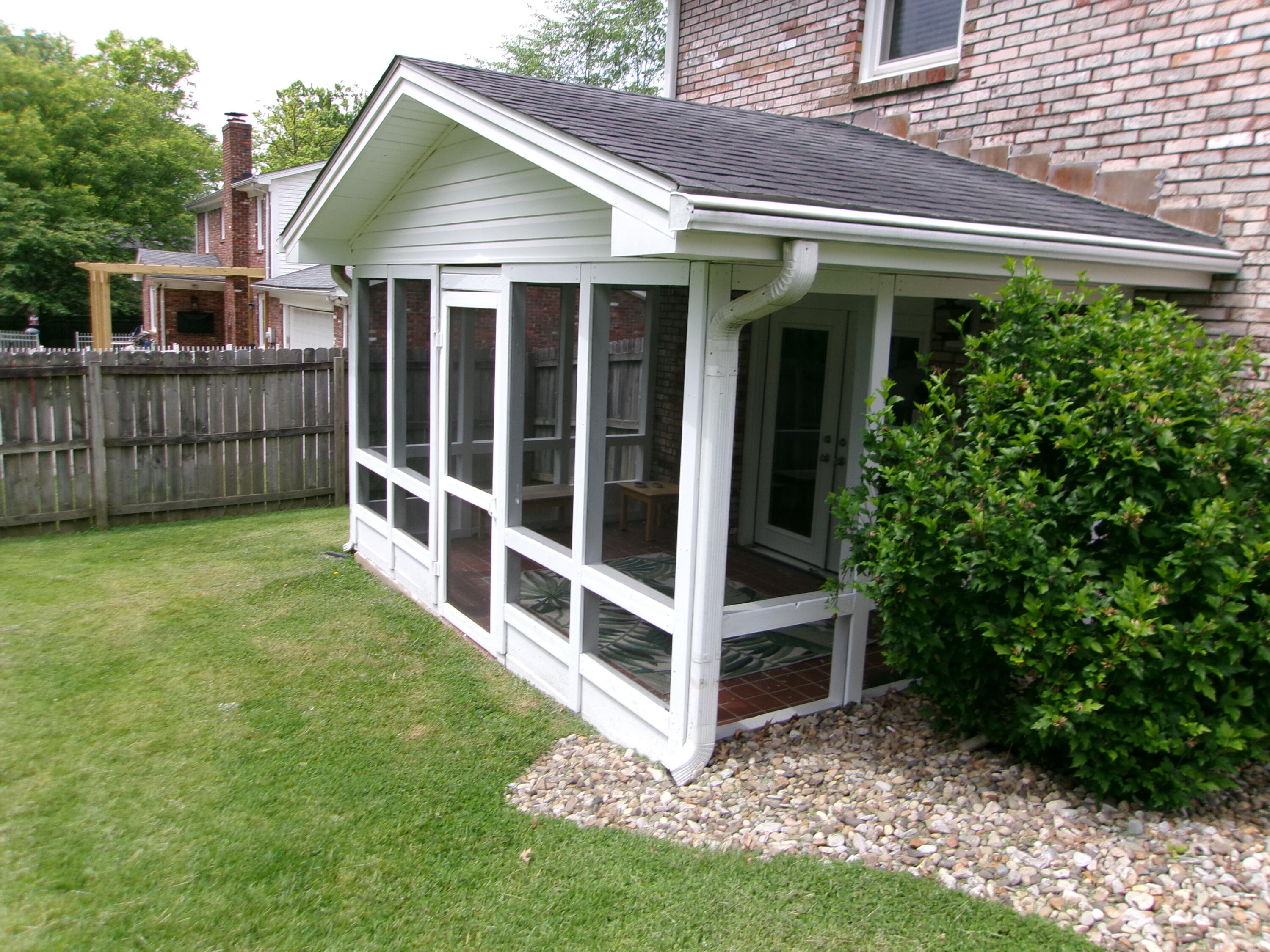 47 Timberlawn Circle Property Photo 14