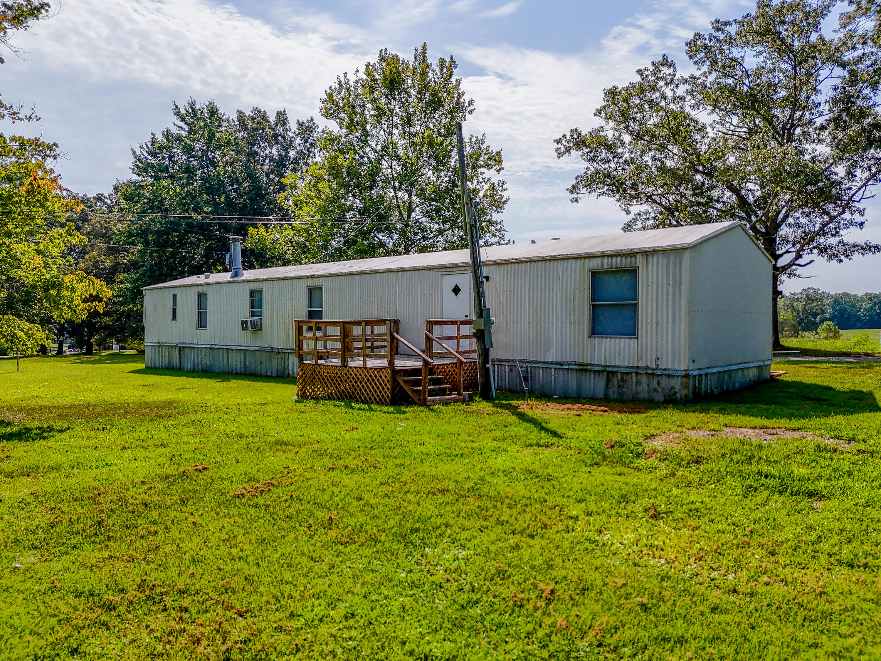 749 Vanlandingham Road Property Photo 17