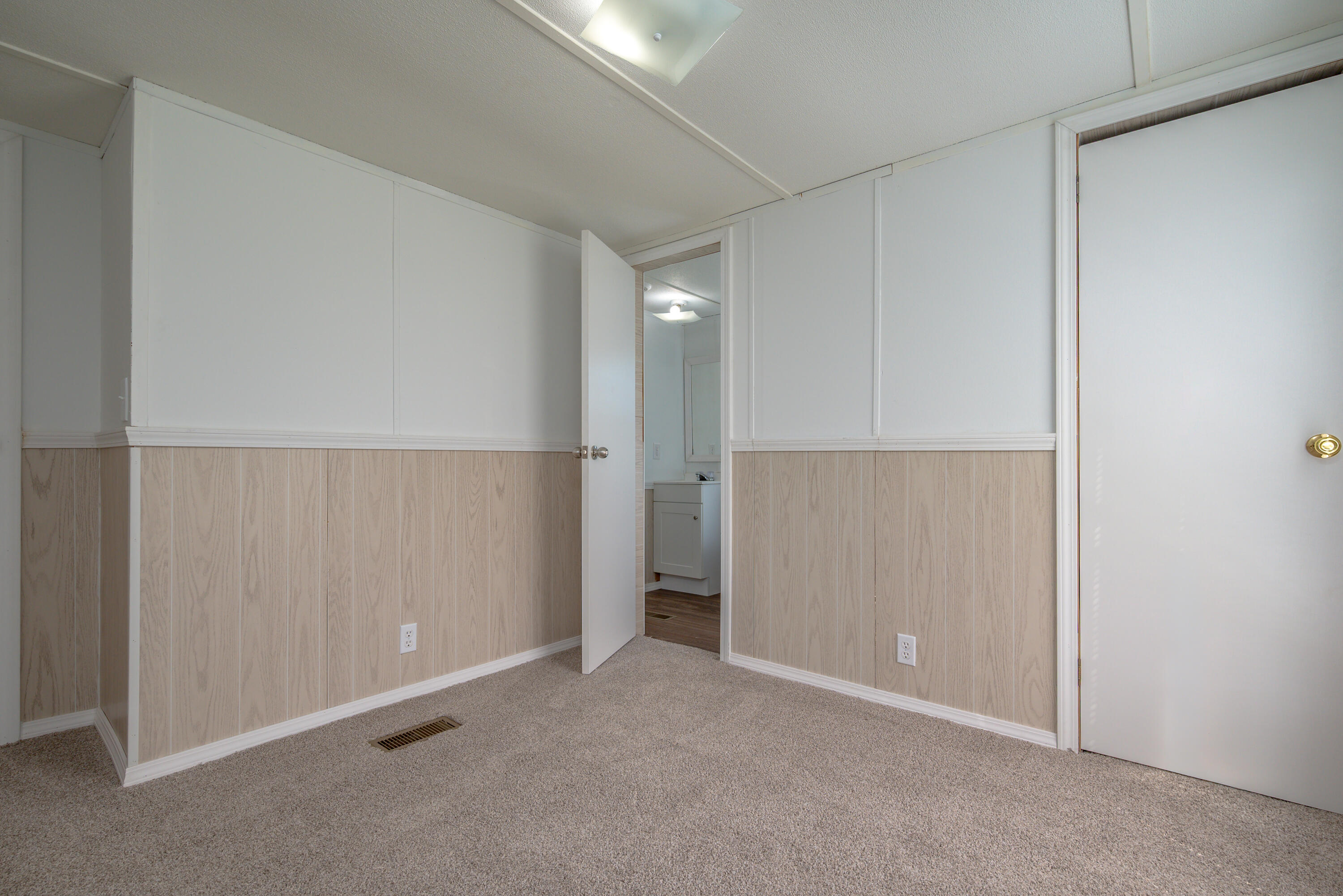 749 Vanlandingham Road Property Photo 35
