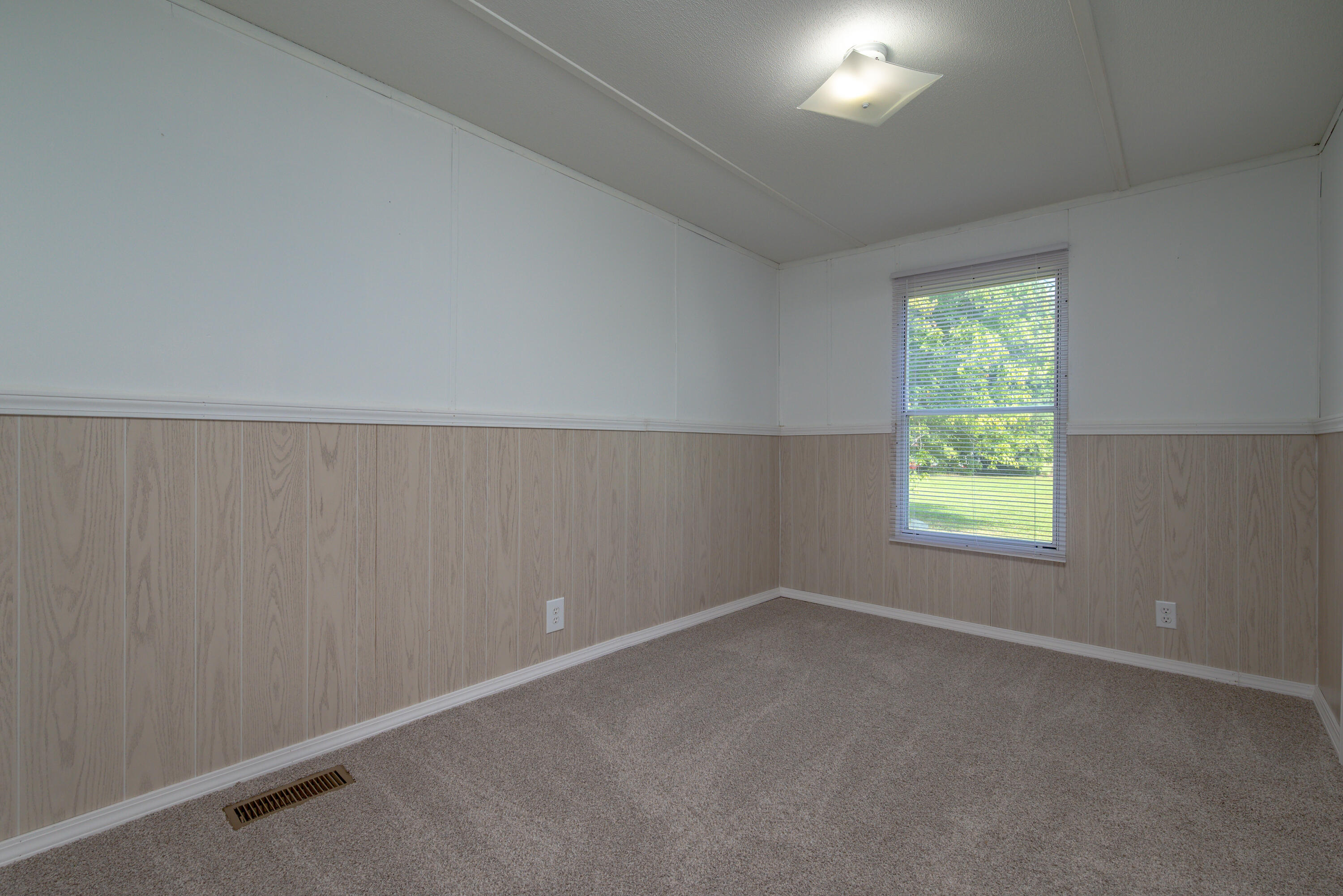 749 Vanlandingham Road Property Photo 37