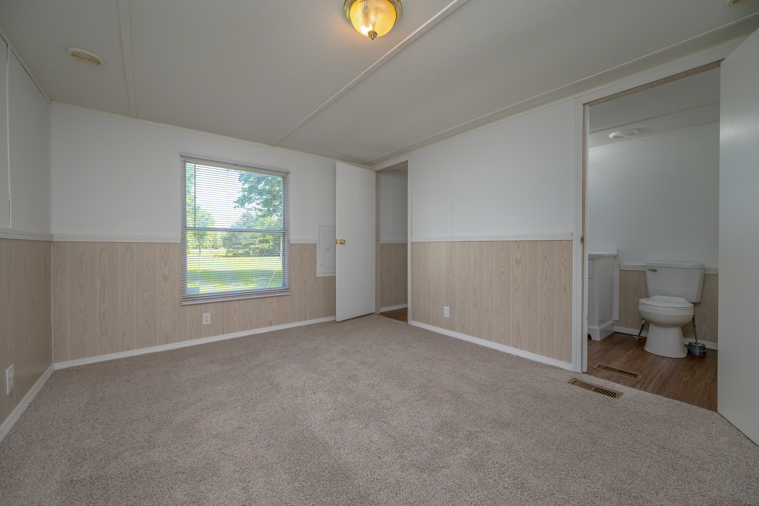 749 Vanlandingham Road Property Photo 43