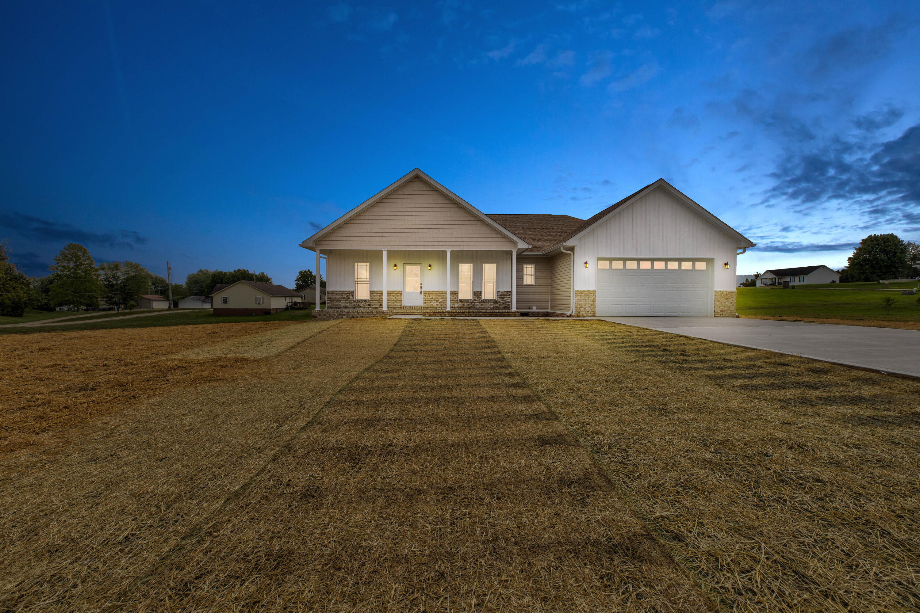 7039 Camargo Levee Road Property Photo 1