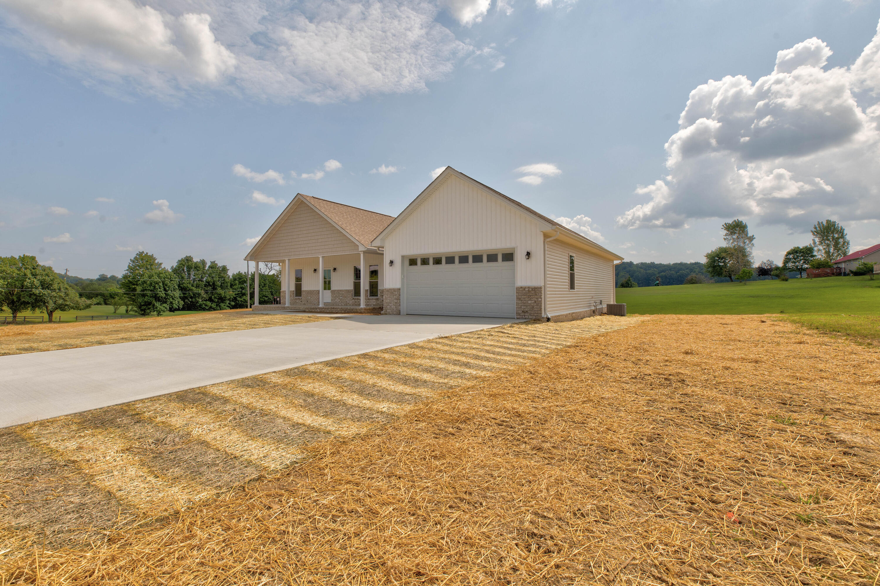 7039 Camargo Levee Road Property Photo 3