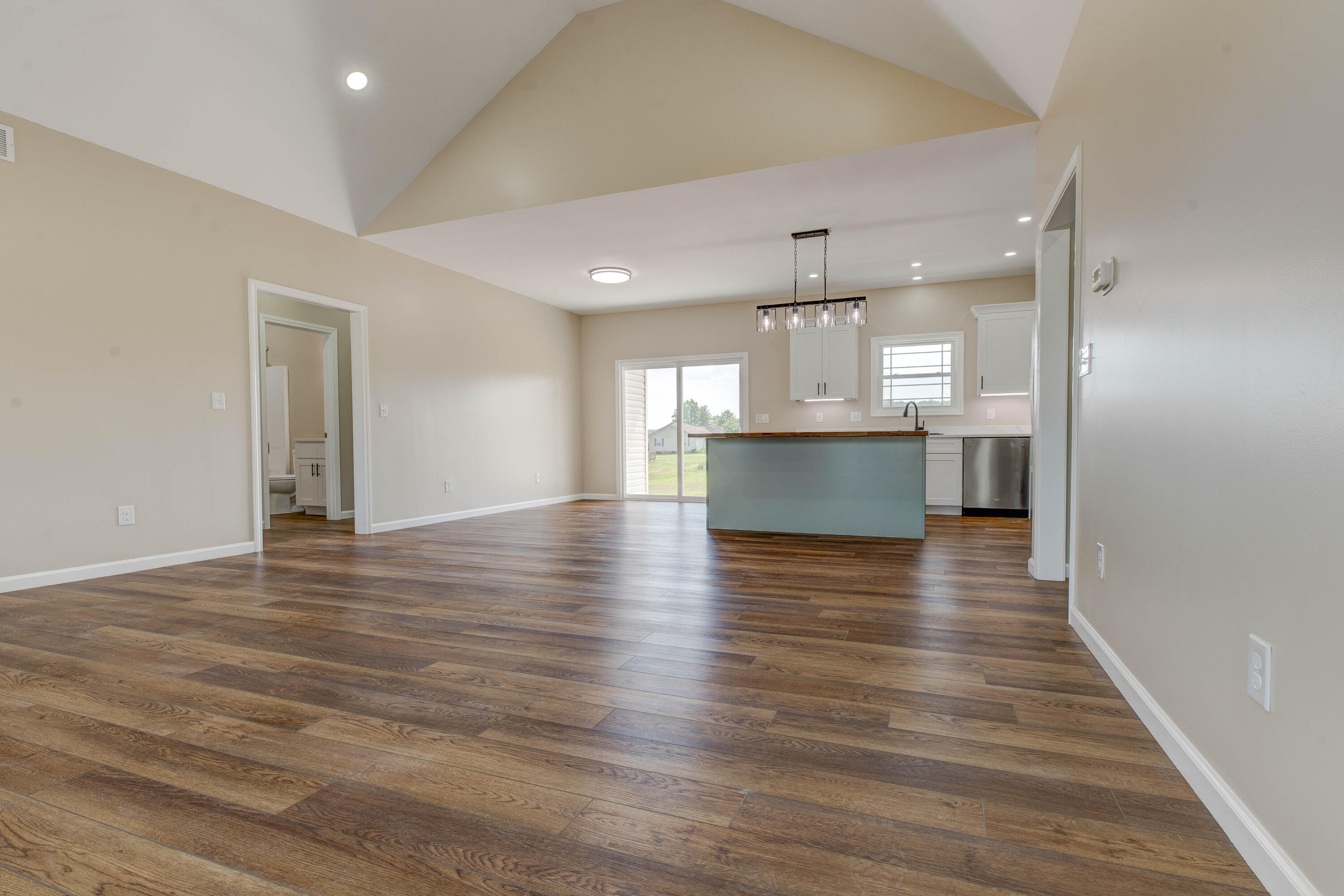 7039 Camargo Levee Road Property Photo 5