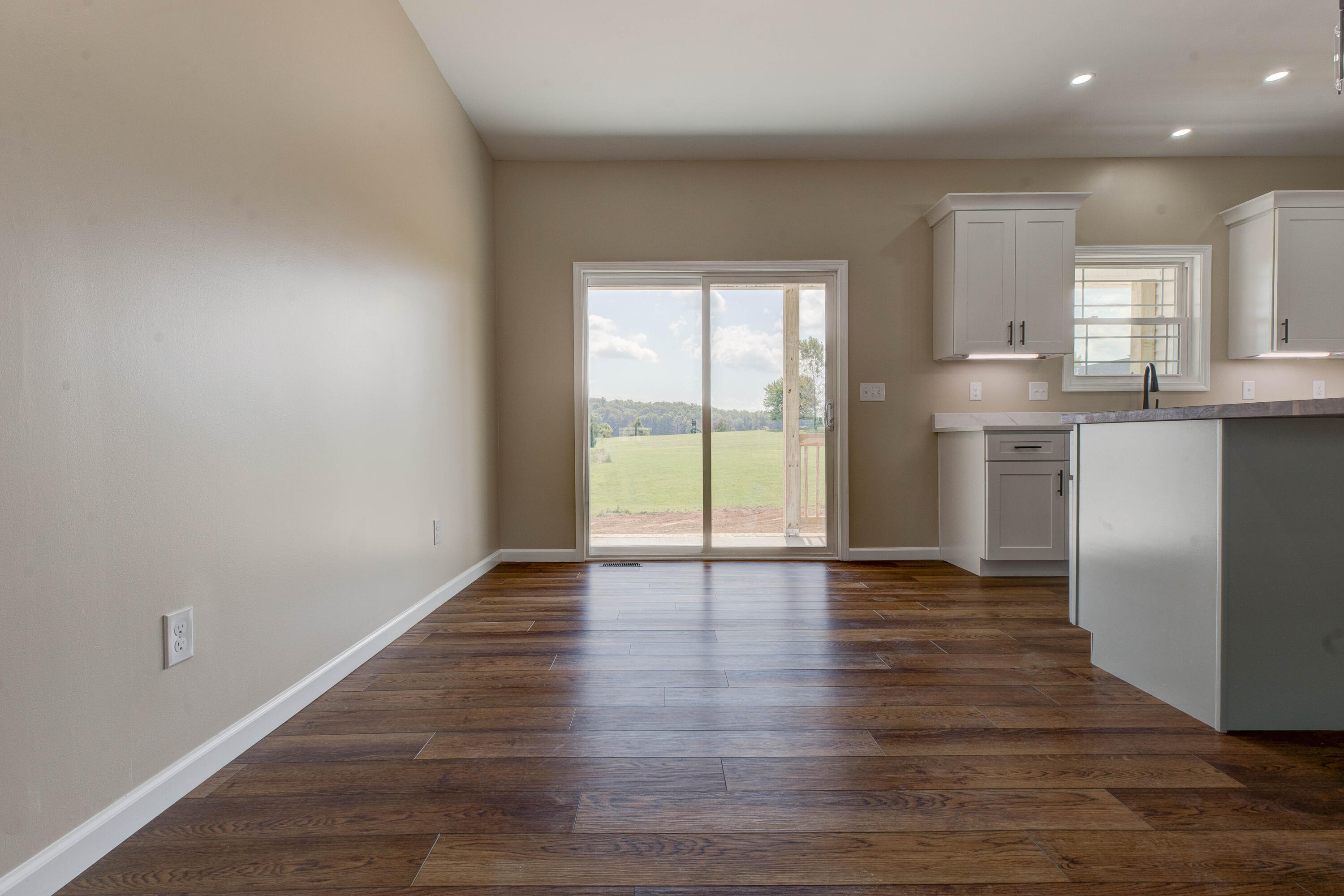 7039 Camargo Levee Road Property Photo 15