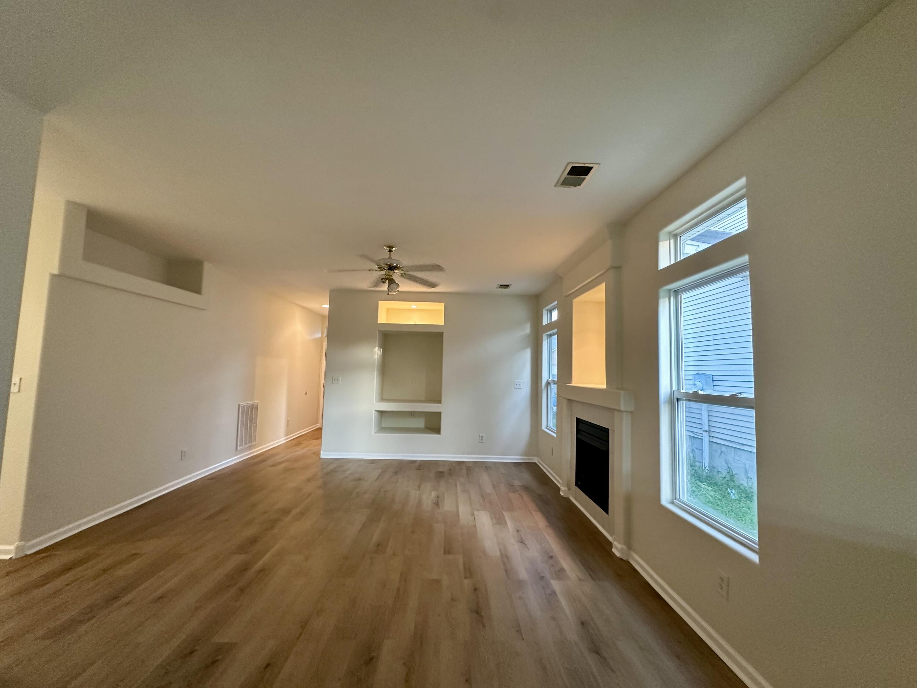 729 Whispering Brook Trace Property Photo 4