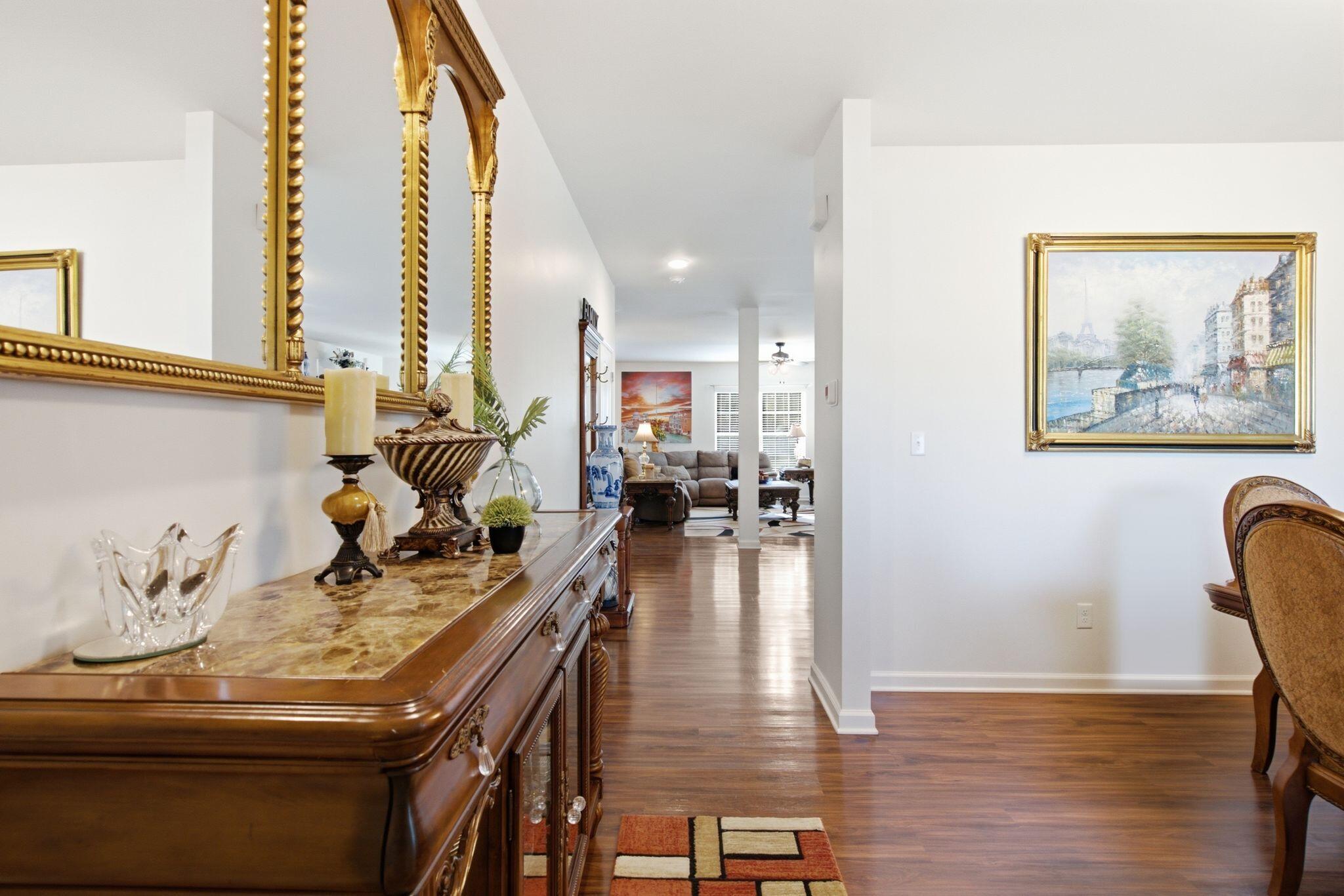 209 Sinclair Court Property Photo 6