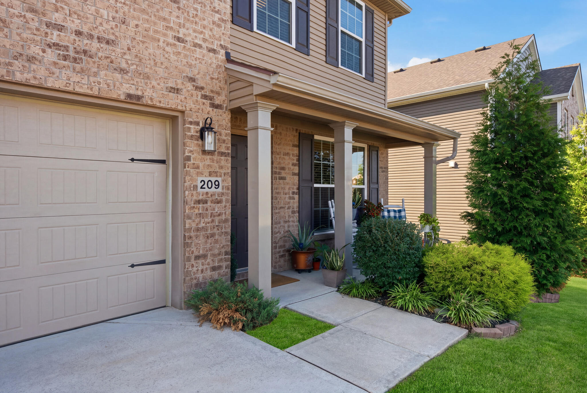 209 Sinclair Court Property Photo 40