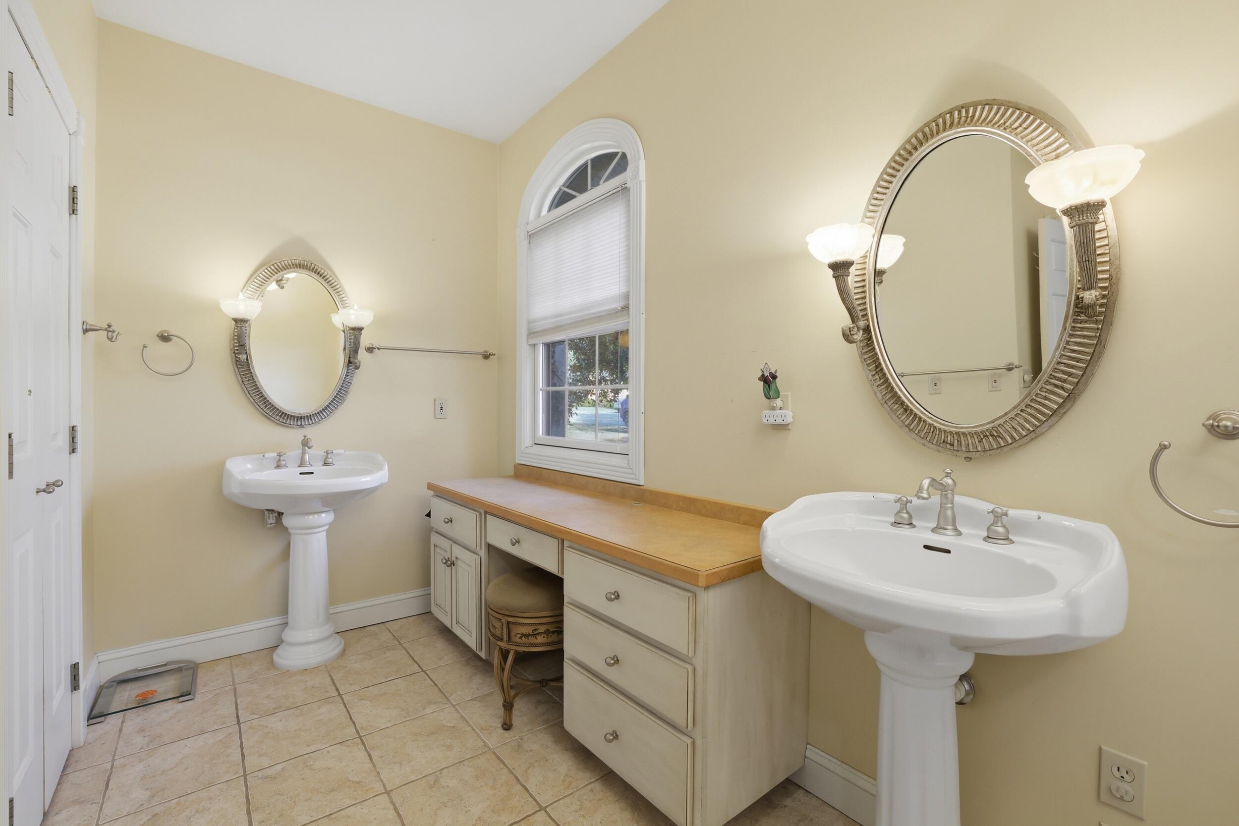 120 Old Pond Way Property Photo 20