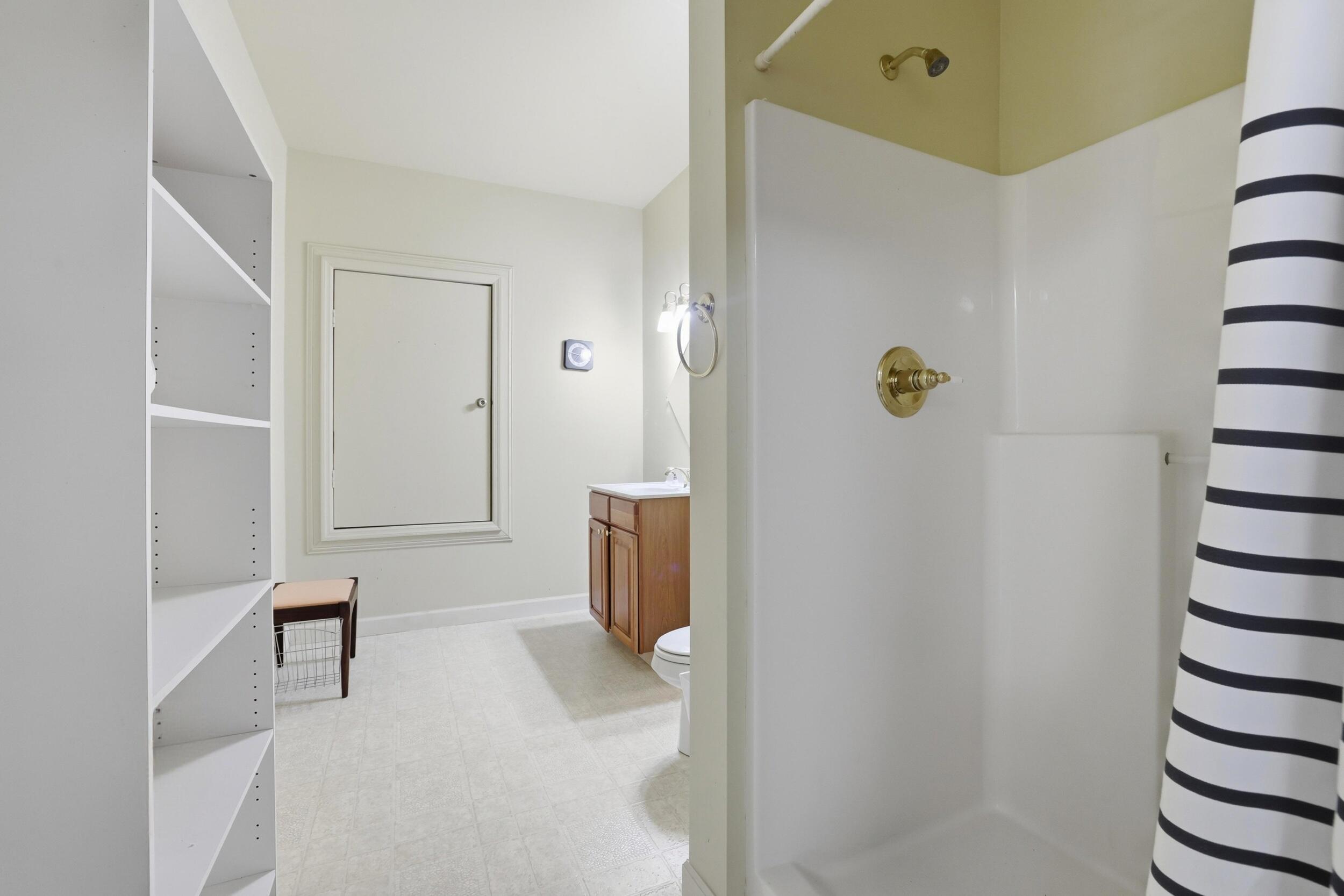 120 Old Pond Way Property Photo 29