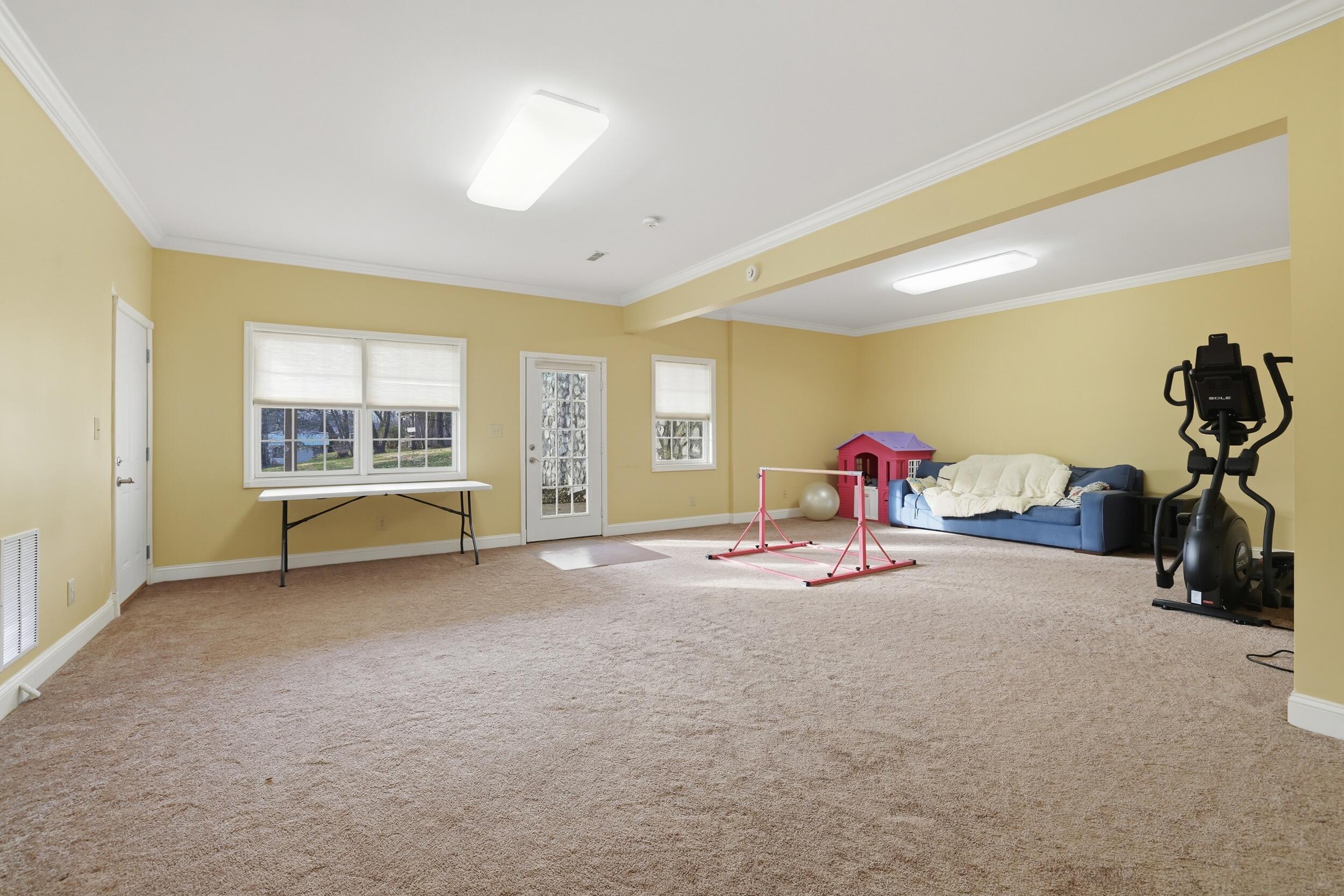 120 Old Pond Way Property Photo 32